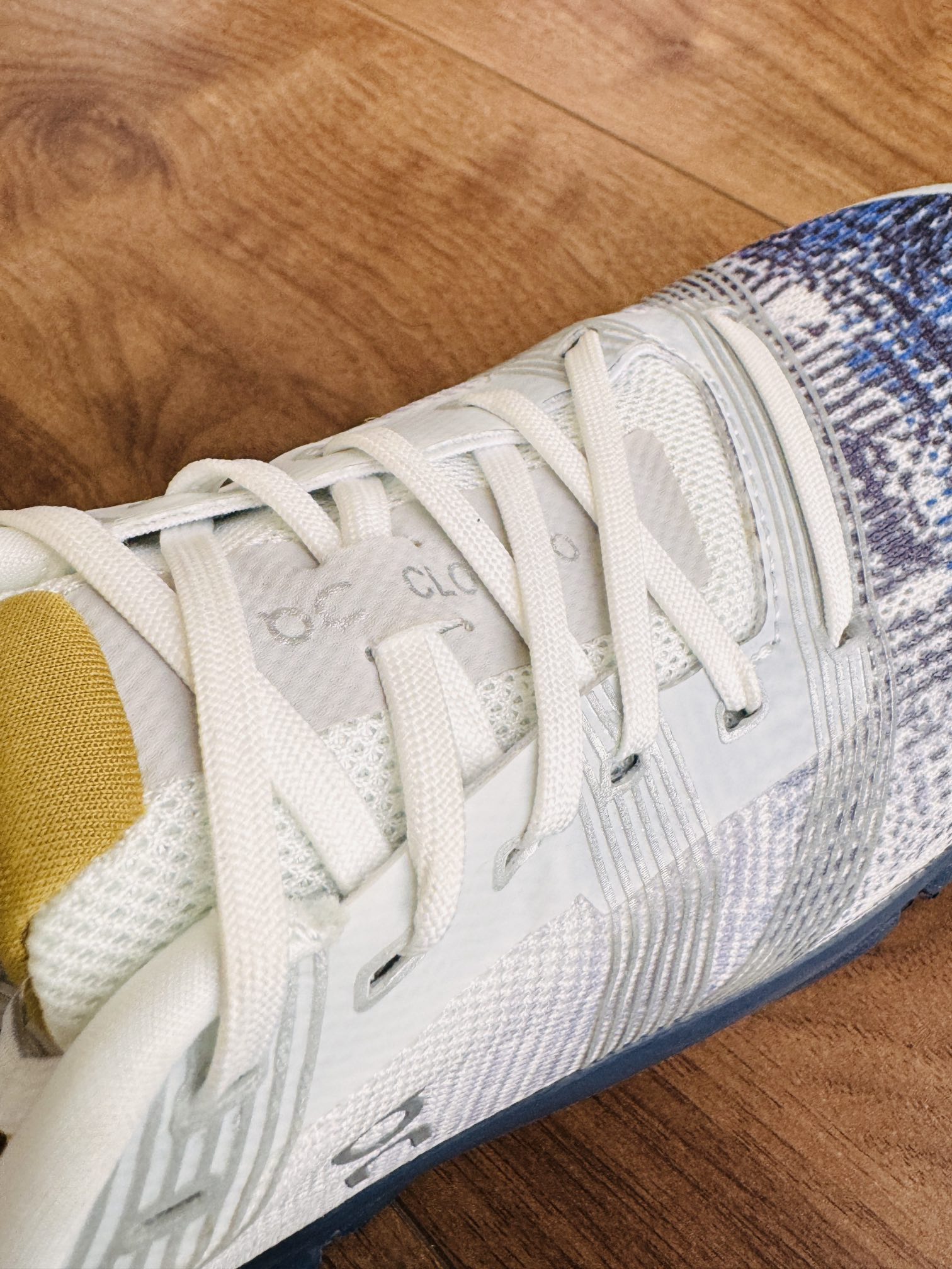The padded heel and internal bootie construction provide cushioned - Comprehensive 7