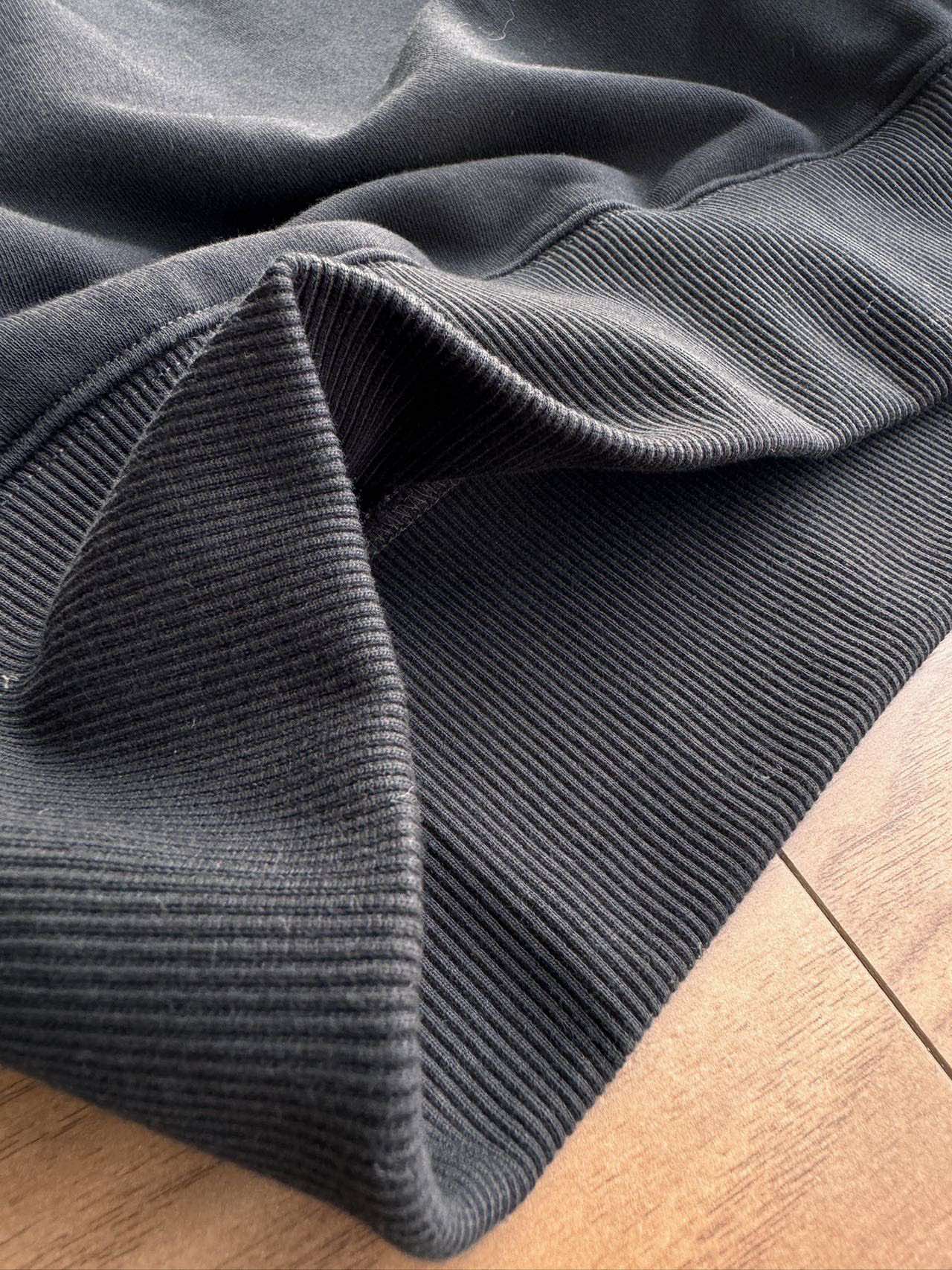 Featuring an extended ribbed hem, this essential hooded sweatshirt is de - Comprehensive 2