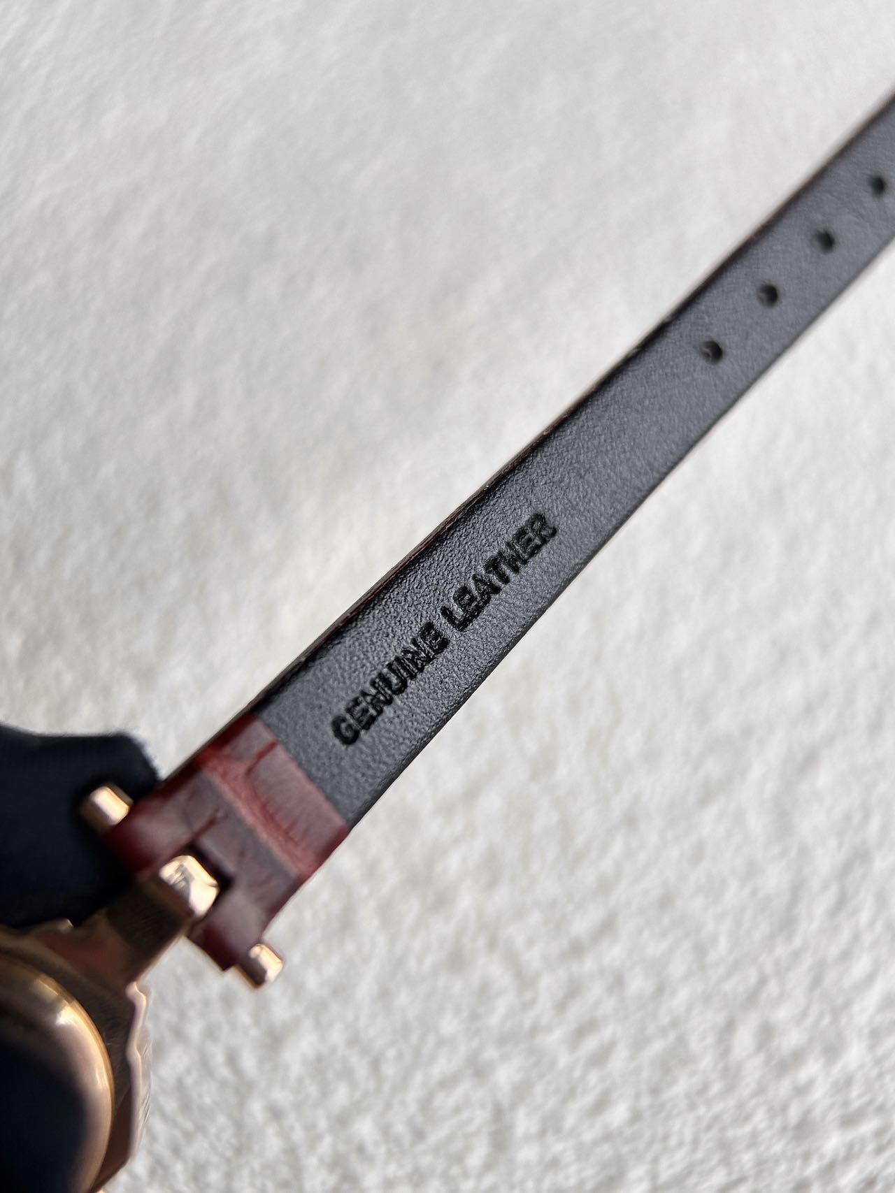 A bracelet-style jewelry timepiece designed with detailed craftsmanship - Comprehensive 4