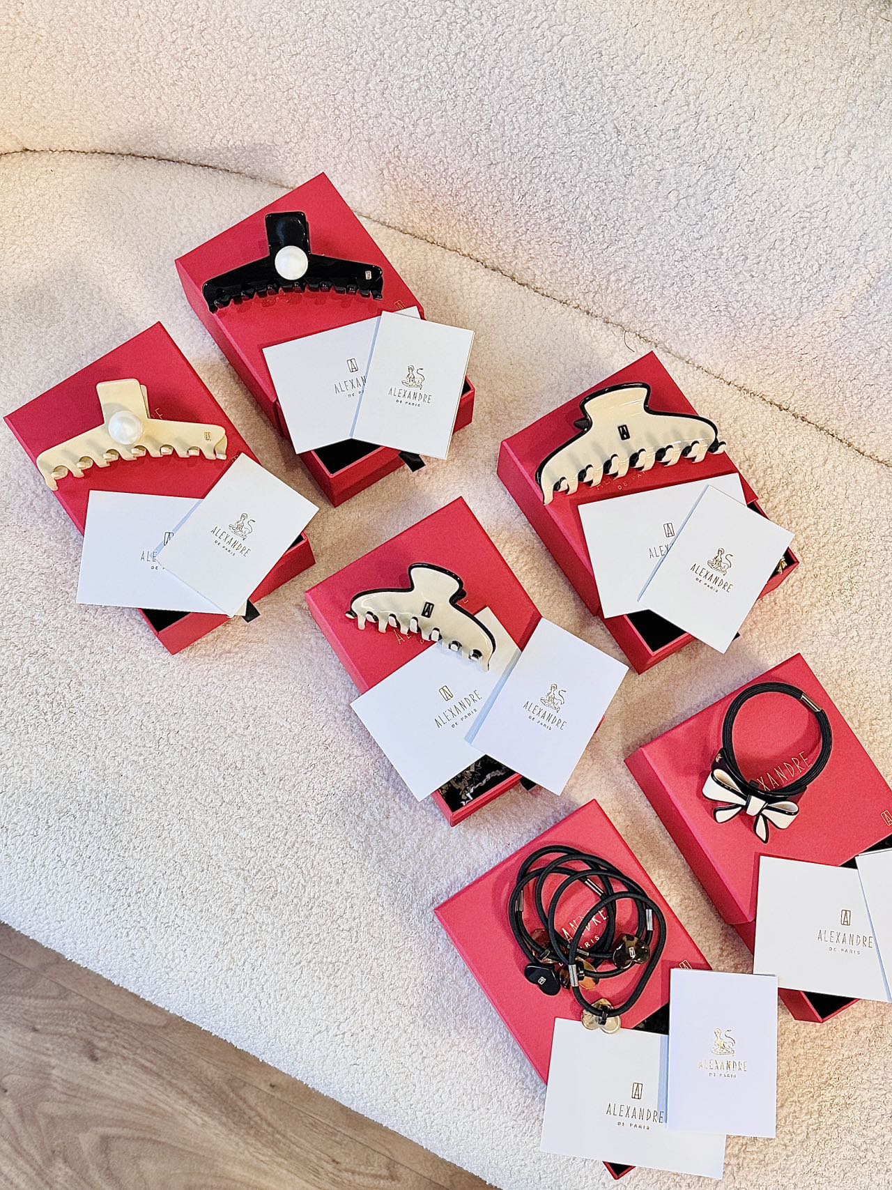 Alexandre de Paris hair accessory collection featuring hair claw clips a - Comprehensive 2