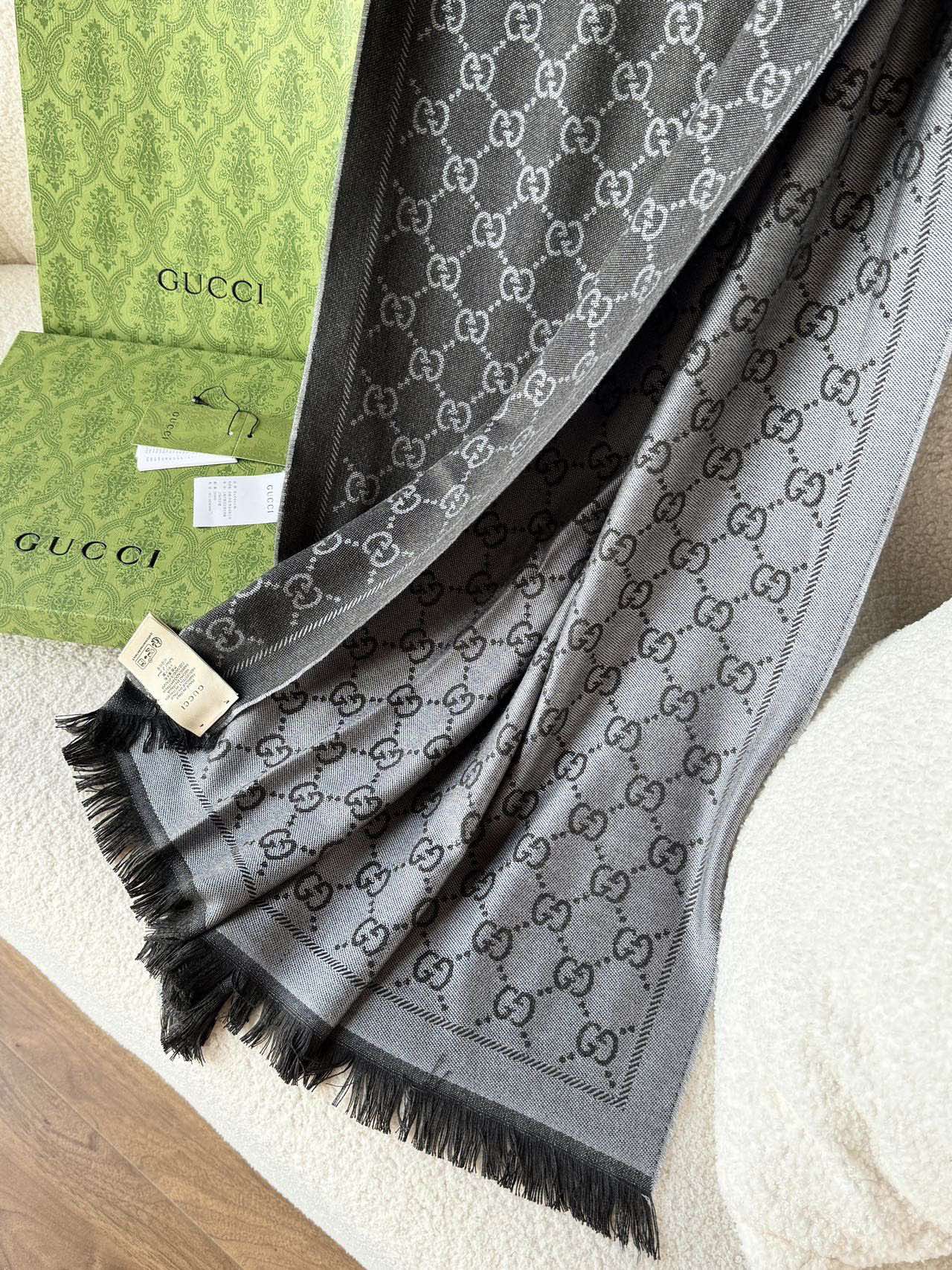 When choosing a classic shawl - Comprehensive 3