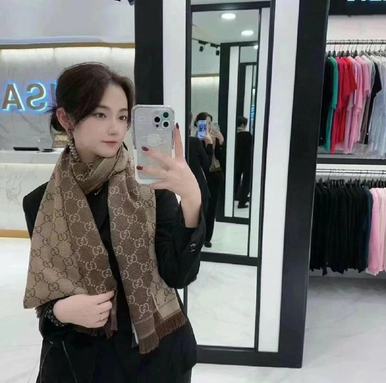 Gucci Classic Wool Jacquard Long Scarf - Comprehensive 4