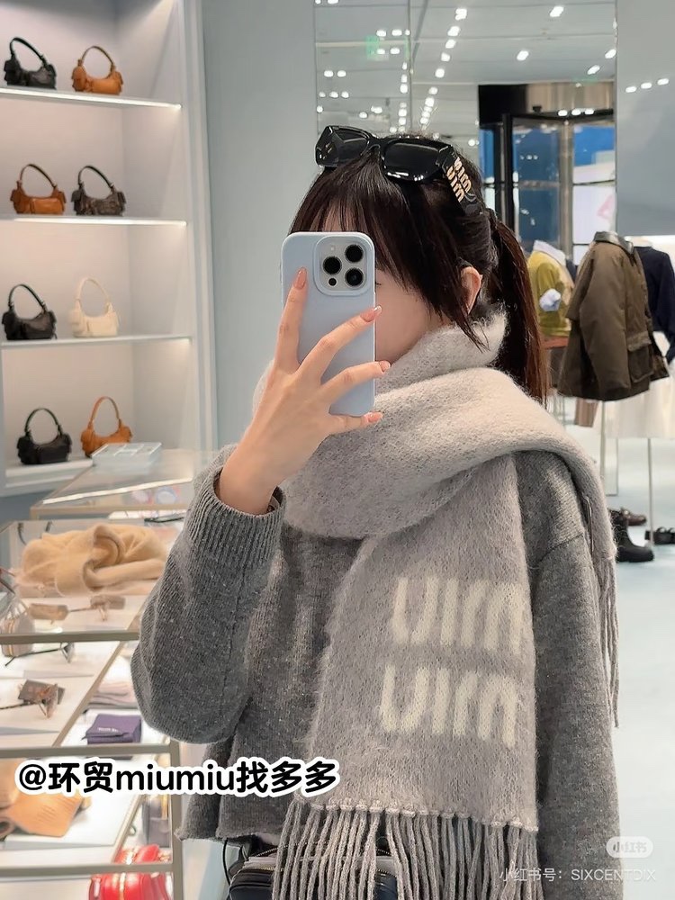 Luxury luxury scarf