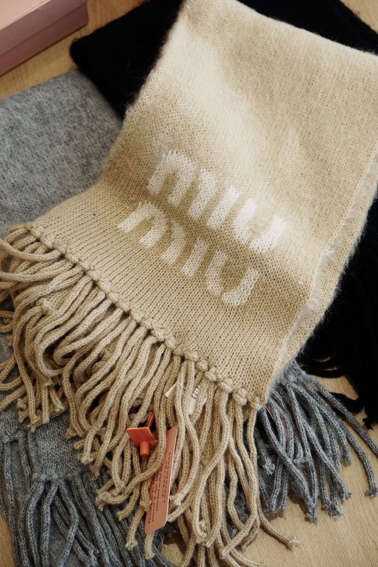 Luxury luxury scarf 2