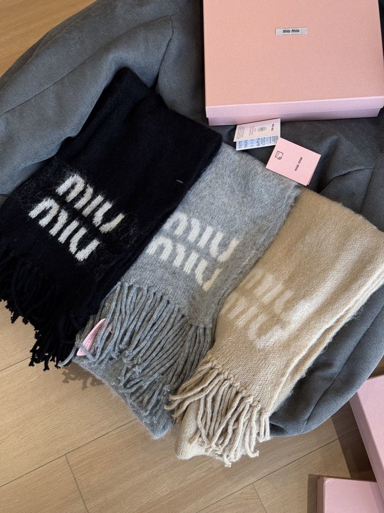 Premium luxury scarf 3
