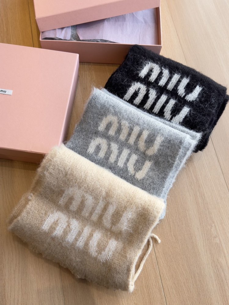 Premium luxury scarf 2
