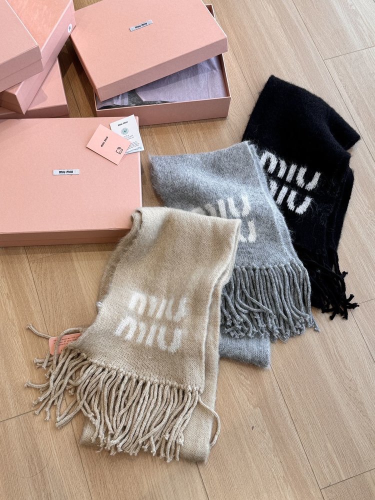 Premium luxury scarf