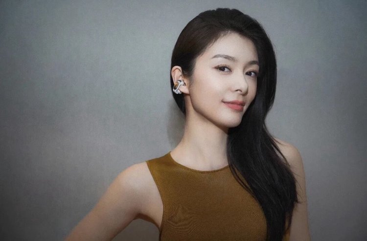 杨千嬅，刘宪华、李斯丹妮、周雨彤、阿娇、孙千、傅菁等等都在戴！！！