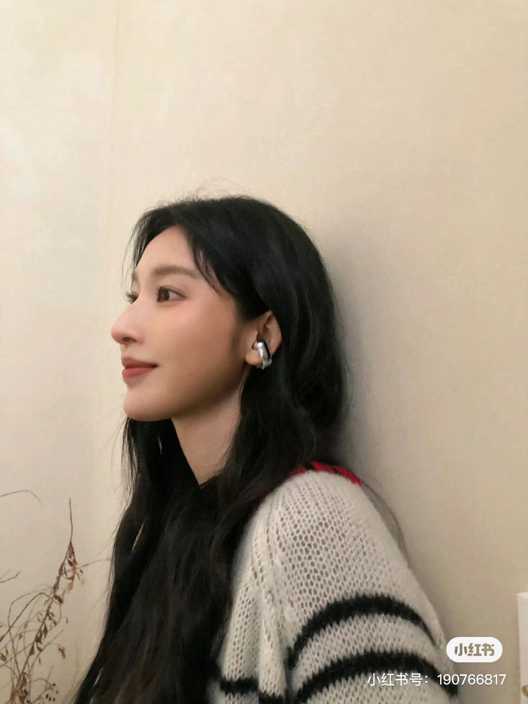 杨千嬅，刘宪华、李斯丹妮、周雨彤、阿娇、孙千、傅菁等等都在戴！！！