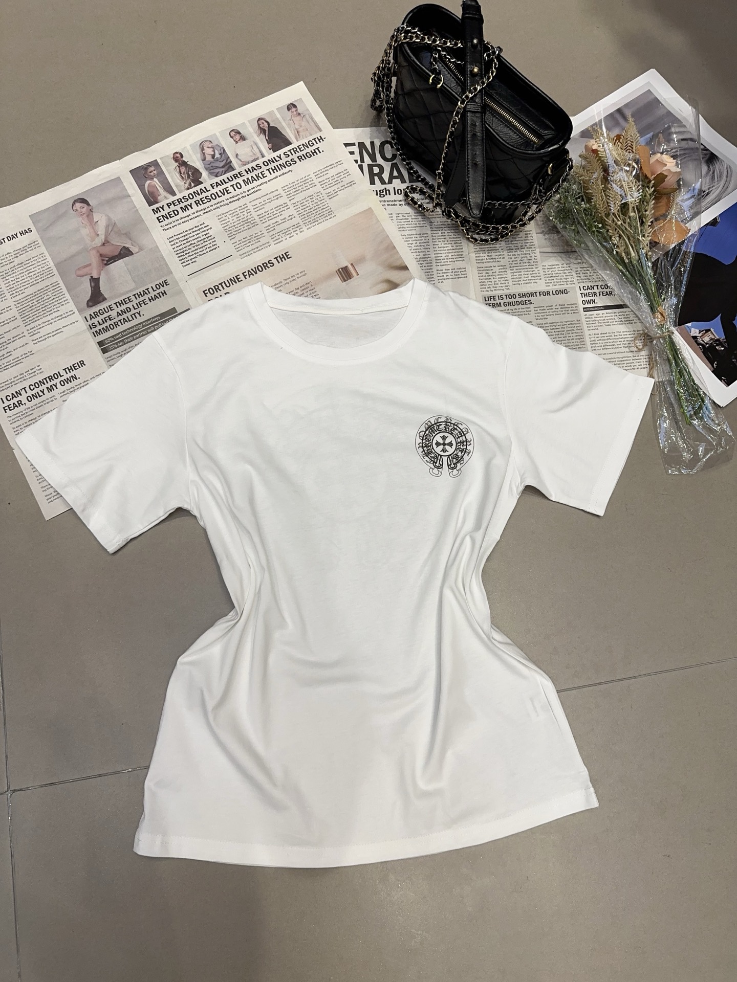 High-end Women’s Outfit: Oceanic Croissants Suit with Luxurious Packaging - 图片 7