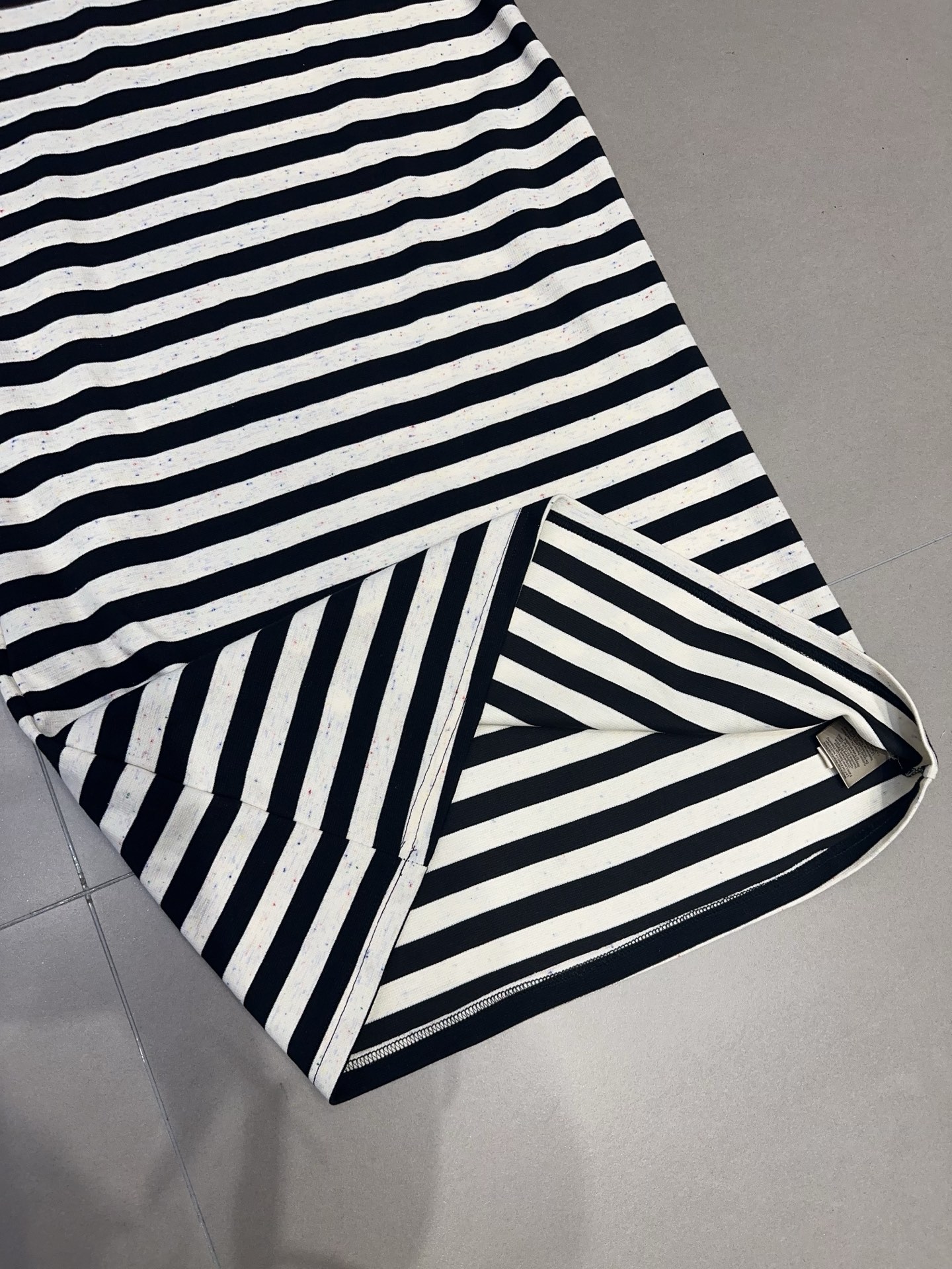 Acne Studios Women’s Clothing: High-End Quality with Latest Color-Point Fabric - 图片 9