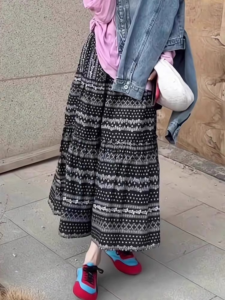 High-End Women’s Cloaks: Retro-Nithopaedics Style with White-Coloured Bouquets - 图片 5