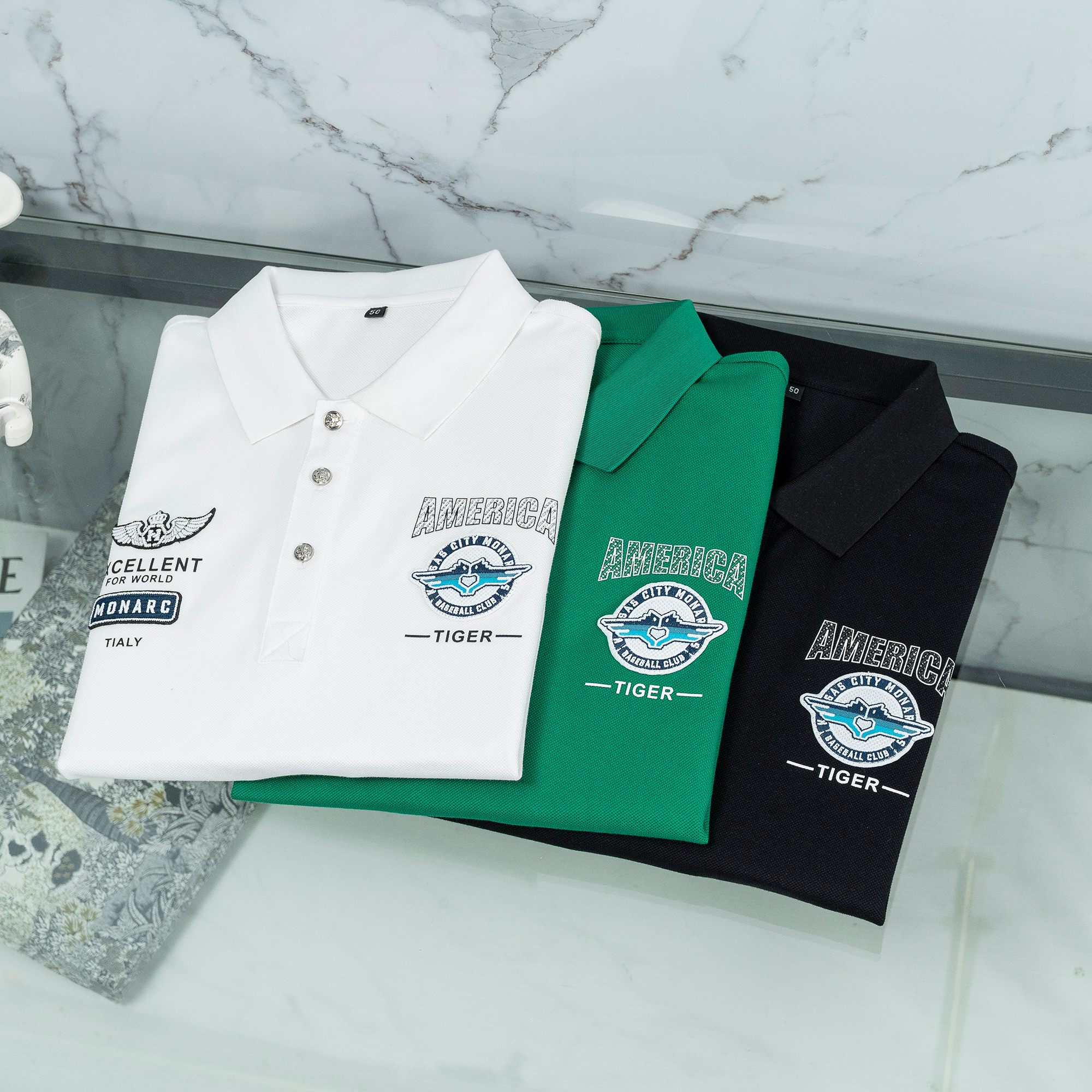 NO:116155,Armani 25SS Spring and Summer Latest Pearl POLO Short Sleeve Original Customized Three-color Striped Threaded Cuffs Neck Emblem Logo Simple and generous Classic and versatile Two-color Model Number of 48-56 (M-3XL), Armani, T-shirt, alexander wang19860909阿玛尼 25SS春夏最新珠地POLO短袖 原版定制三色条纹螺纹袖口 领口 徽章logo 简单大方 经典百搭 双色 款 码数48-56（M-3XL）,,armani,T-shirt,alexander wang,Men's clothing