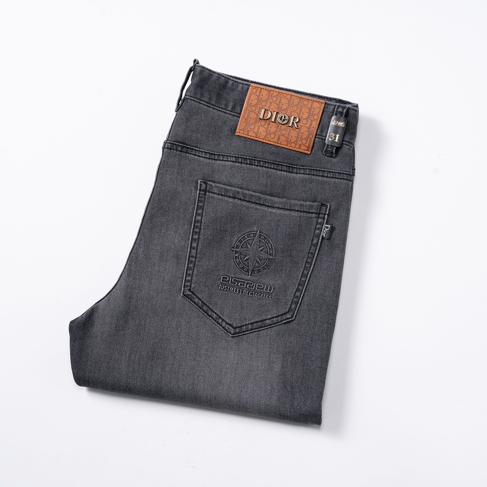 NO:457852,Dior Men's jeans original original cloth original wash water!  Imported original wash elastic fabrics, complex handicrafts superimposed, any wash process will become a completely different color effect after a few more seconds, so it is more precious, especially long-lasting and odor-resistant... Use the best tannin elastic texture, genuine leather leather cards, high-quality metal accessories... to create a unique and original jeans style!  Original hardware accessories, super positive style, comfortable and breathable, extremely high grade, counter quality, and handsome upper body. Number of codes 29-38,,dior,jeans,alexander wang19860909迪奥 男士牛仔裤原厂原布原洗水！进口原版水洗弹力面料,复杂的手工艺叠加,任何一个洗水环节多停留几秒都会变成完全不一样的颜色效果,所以越加珍贵,特别持久、耐味…… 选用上乘的丹宁弹力质感,真皮皮牌、高定的金属辅料……打造出独特及原创的牛仔裤款型！原版五金辅料,版型超正,舒适透气,档次极高,专柜品质,上身帅气十足. 码数29-38,,dior,jeans,alexander wang,Men's clothing