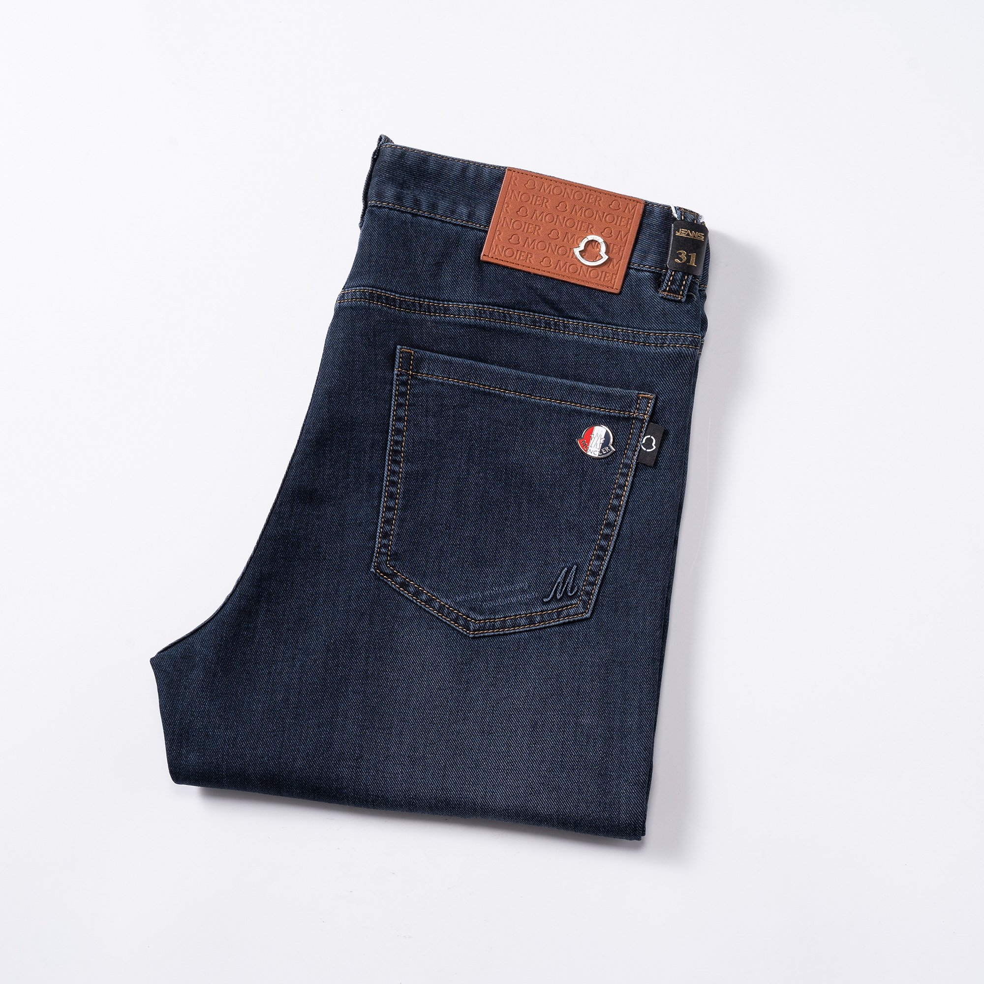 NO:477200,Men's jeans with original original cloth and original washing water!  Imported original washing elastic fabrics, complex handicrafts superimposed, any washing step will become a completely different color effect after a few more seconds, so it is more precious, especially long-lasting and odor-resistant... Use the best tannin elastic texture, genuine leather leather cards, high-quality metal accessories... to create a unique and original jeans style!  Original hardware accessories, super positive style, comfortable and breathable, extremely high grade, counter quality, and handsome upper body. Number of 29-38, Moncler, jeans, alexander wang19860909蒙口 男士牛仔裤原厂原布原洗水！进口原版水洗弹力面料,复杂的手工艺叠加,任何一个洗水环节多停留几秒都会变成完全不一样的颜色效果,所以越加珍贵,特别持久、耐味…… 选用上乘的丹宁弹力质感,真皮皮牌、高定的金属辅料……打造出独特及原创的牛仔裤款型！原版五金辅料,版型超正,舒适透气,档次极高,专柜品质,上身帅气十足. 码数29-38,,Moncler,jeans,alexander wang,Men's clothing