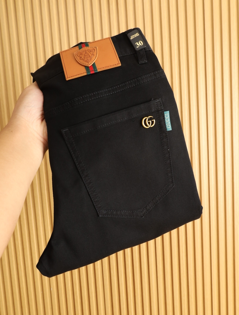 NO:466295,Gucci official counter is available at the same time, original singles are ruthless, super stylish jeans, customized original washing denim fabric, unique design, top-grade printing craft letter pattern logo, original hardware and auxiliary decoration, extremely top-notch jeans, the materials and craftsmanship are extremely luxurious and exquisite, extremely high-end, handsome and stylish, recommended, size 29-38, gucci, jeans, alexander wang19860909古驰 官网专柜同步有售,原单狠货,超级有范儿的一款牛仔裤,定制原版水洗牛仔面料,独特设计,顶级印花工艺字母图案logo,原版五金辅料装饰,极为翘楚的一款牛仔裤,用料与工艺都极致奢华精湛,档次极高,上身帅气有型,推荐,码数29—38,,gucci,jeans,alexander wang,Men's clothing