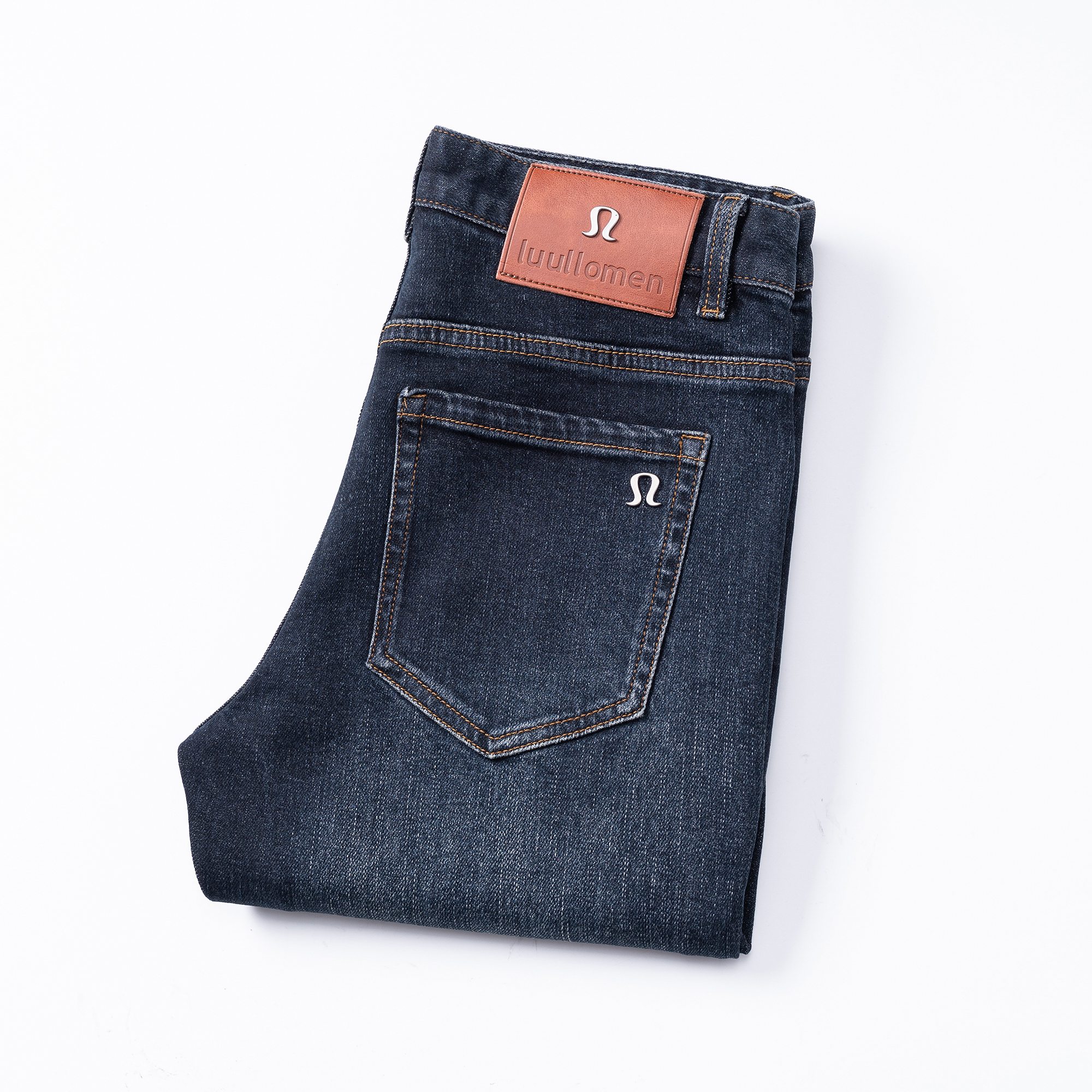 NO:545545,lulu autumn men's jeans original original cloth original wash water!  Imported original wash elastic fabrics, complex handicrafts superimposed, any wash process will become a completely different color effect after a few more seconds, so it is more precious, especially long-lasting and odor-resistant... Use the best tannin elastic texture, genuine leather leather cards, high-quality metal accessories... to create a unique and original jeans style!  Original hardware accessories, super positive style, comfortable and breathable, extremely high grade, counter quality, and handsome upper body. Number of 29-38, jeans, alexander wang19860909lulu 秋季男士牛仔裤原厂原布原洗水！进口原版水洗弹力面料,复杂的手工艺叠加,任何一个洗水环节多停留几秒都会变成完全不一样的颜色效果,所以越加珍贵,特别持久、耐味…… 选用上乘的丹宁弹力质感,真皮皮牌、高定的金属辅料……打造出独特及原创的牛仔裤款型！原版五金辅料,版型超正,舒适透气,档次极高,专柜品质,上身帅气十足. 码数29-38,,jeans,alexander wang,Men's clothing