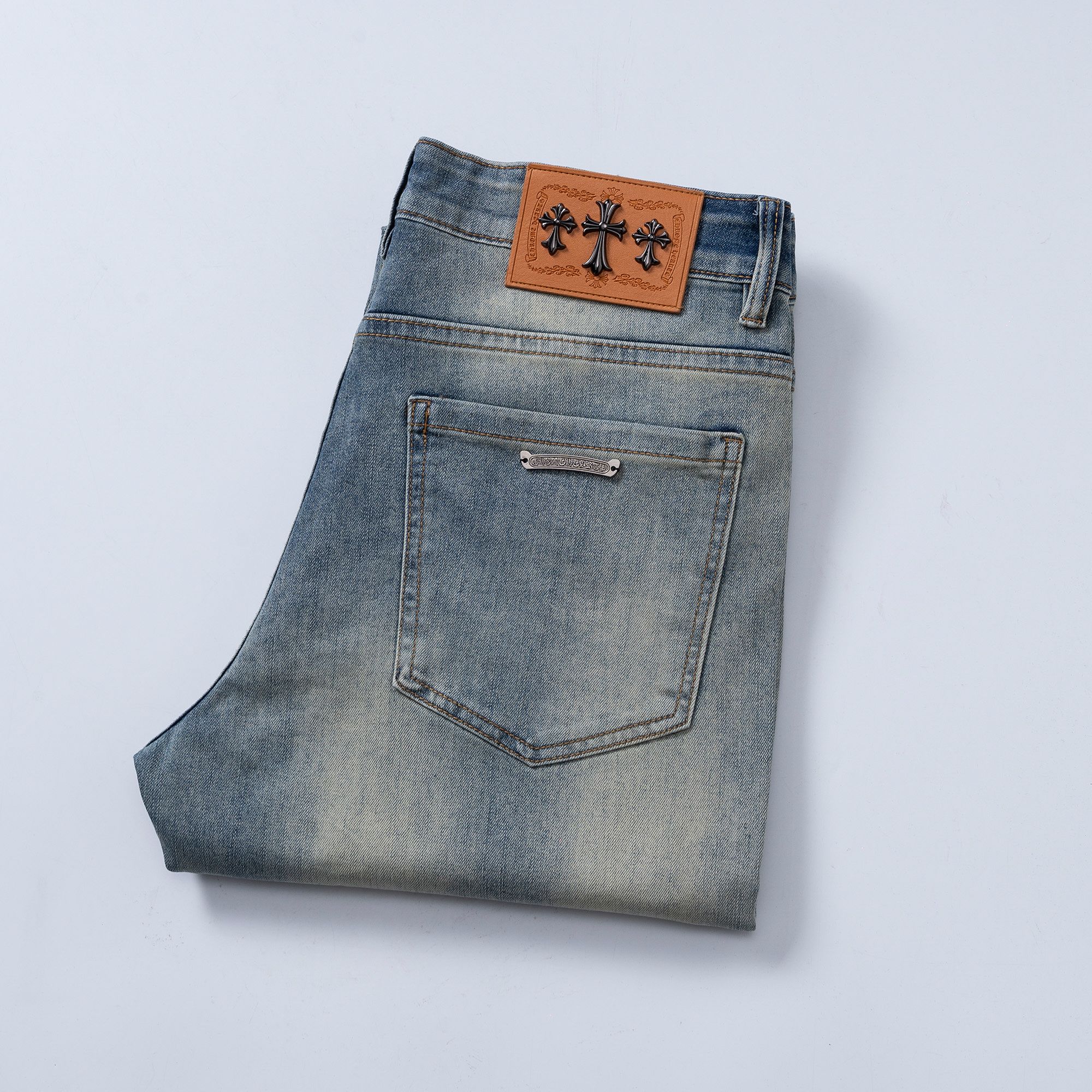 NO:732917,Chrome hearts 2026ss spring and summer new slim straight jeans, perfect washing process, customized top hardware logo, exclusive customized micro-elastic fabric, code number 29-38,,chrome hearts,jeans,19860909克罗心 2026ss春夏新款修身小直筒牛仔裤 完美洗水工艺 定制顶级五金logo 独家定制微弹面料 码数29-38,,chrome hearts,jeans,,Men's clothing