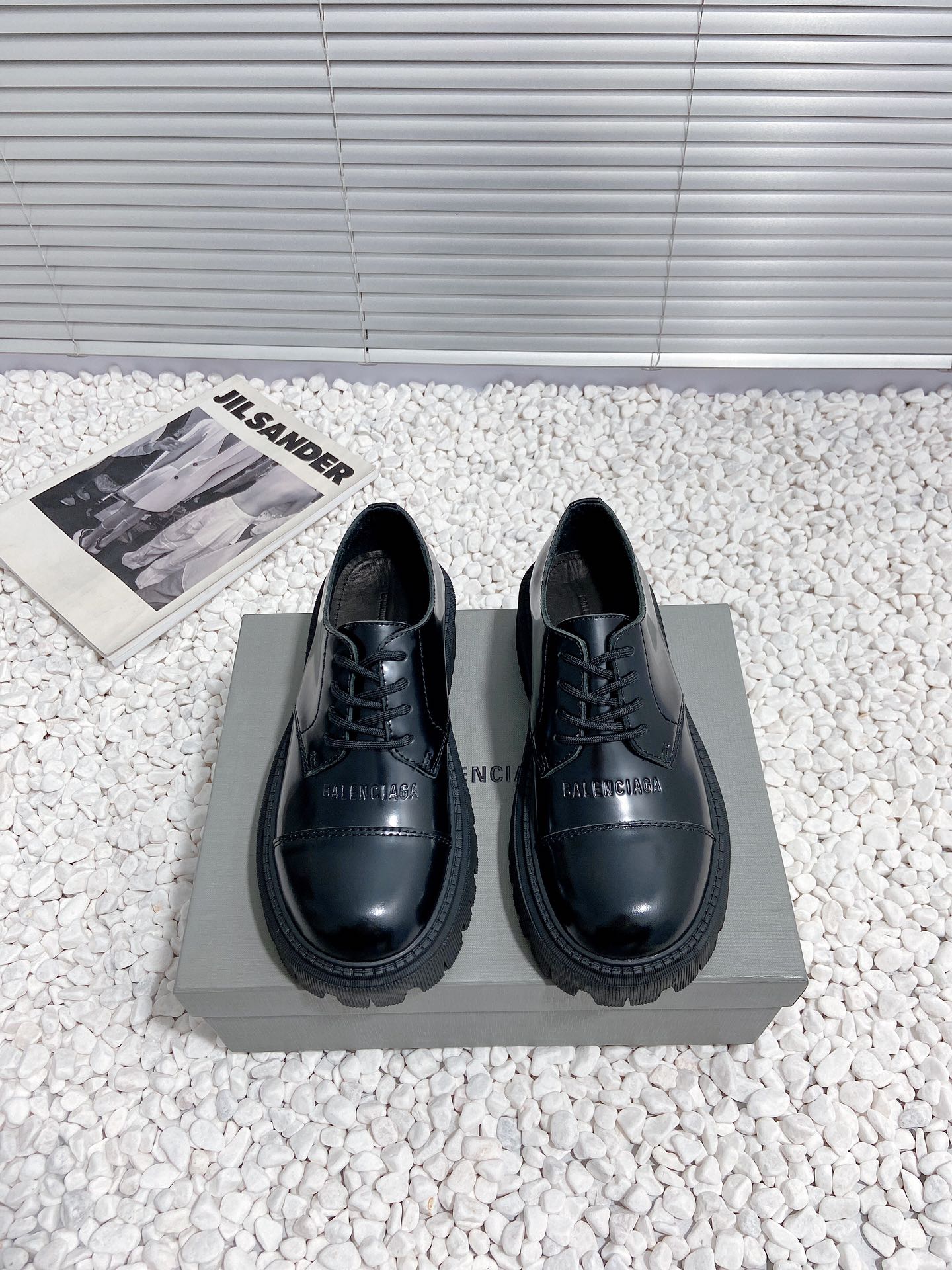 Versión alta: BALENCIA* Balenciaga 2023 otoño e invierno nuevos mocasines de mujer TRACTOR de suela gruesa. Tejido: pie…