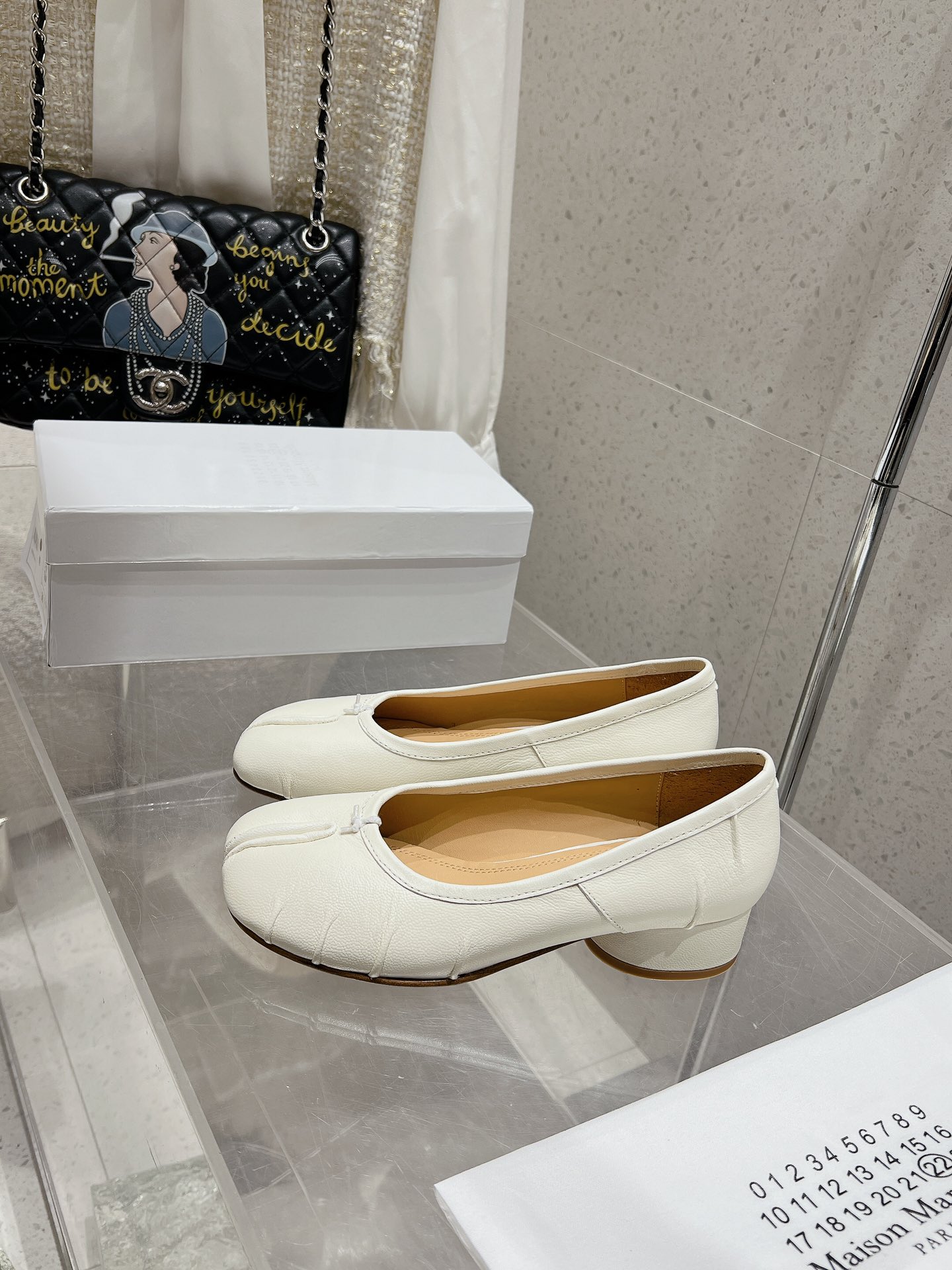 Maison Margiela MM6 24ss Ballerinas Wrinkled Tabi Leather Ballet Shoes 6 i1719741222 6552 3
