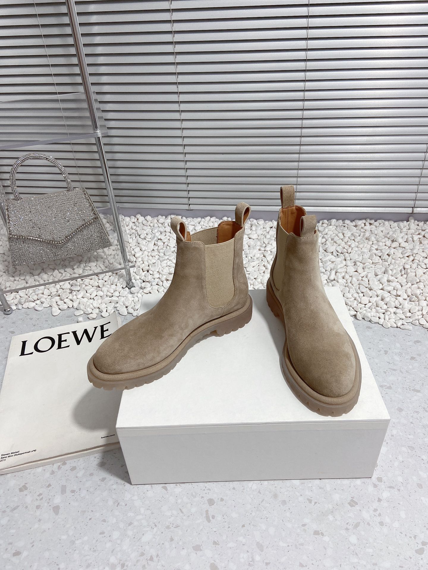 Italian Dynamite: Officine Creative Boots Review – Stylish Cowboy Boots with Unique Design - 图片 6