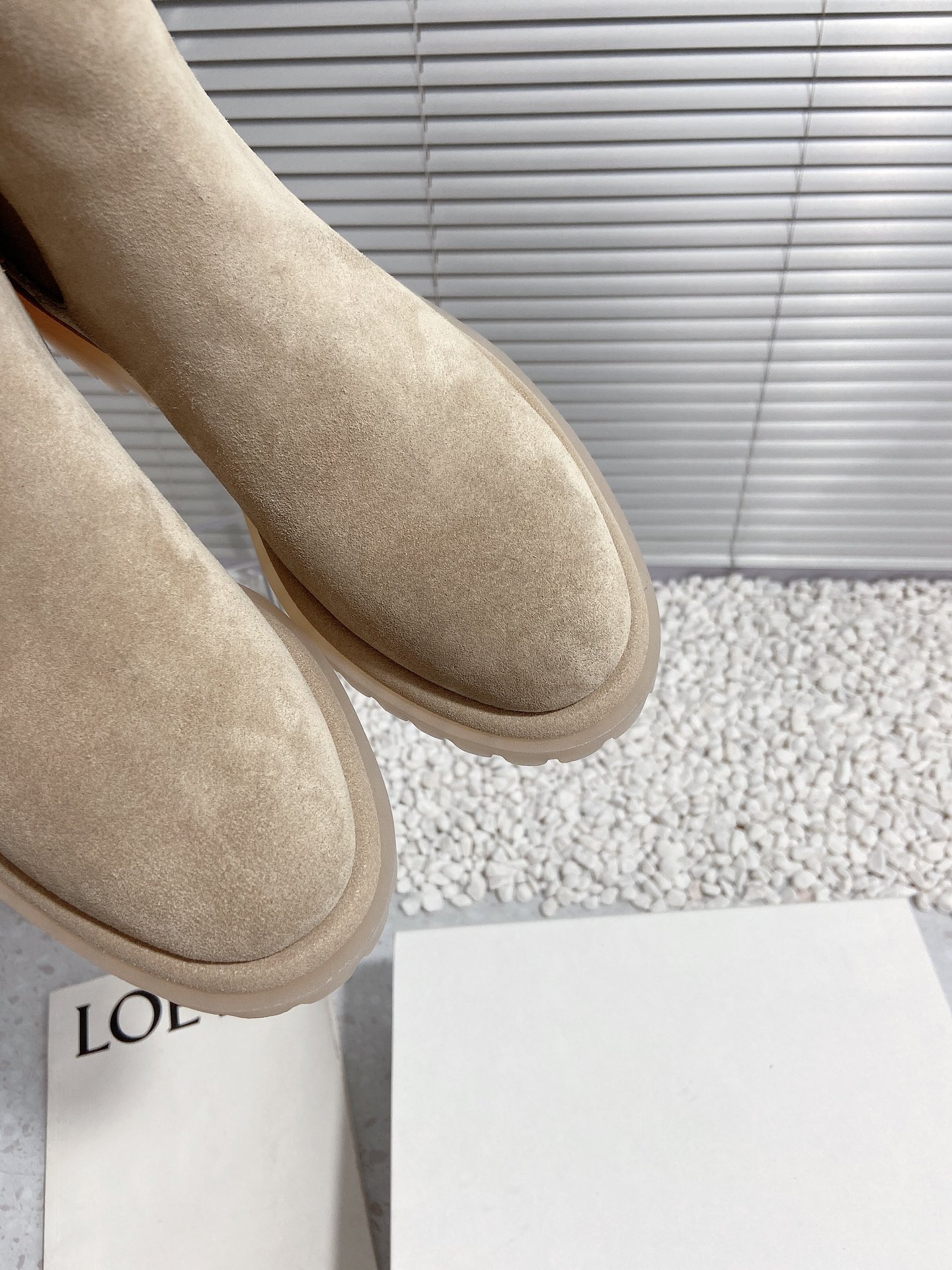 Italian Dynamite: Officine Creative Boots Review – Stylish Cowboy Boots with Unique Design - 图片 7