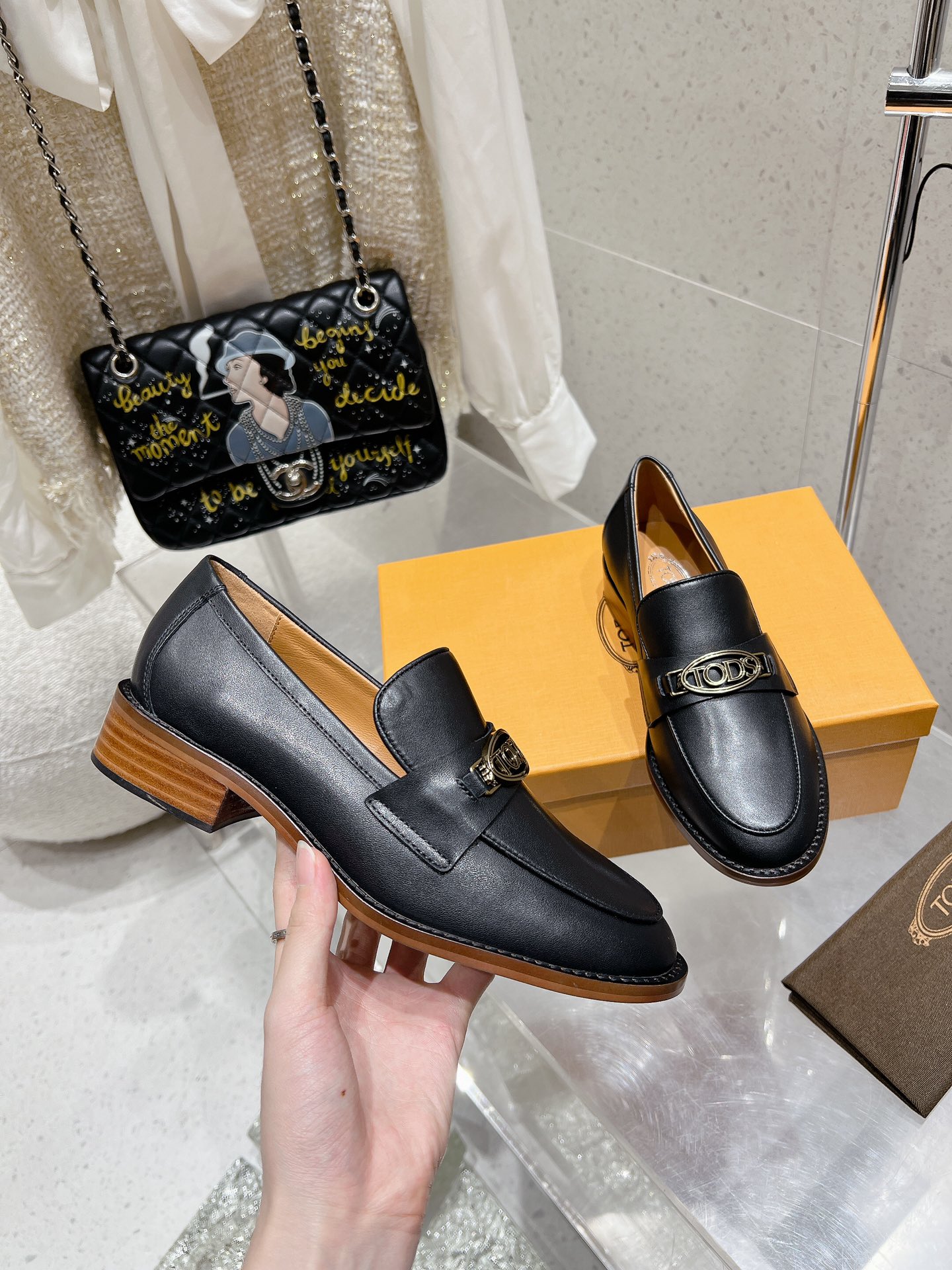Top-End Retroglove Shoes: Classic British Style with Unique Details - 图片 5