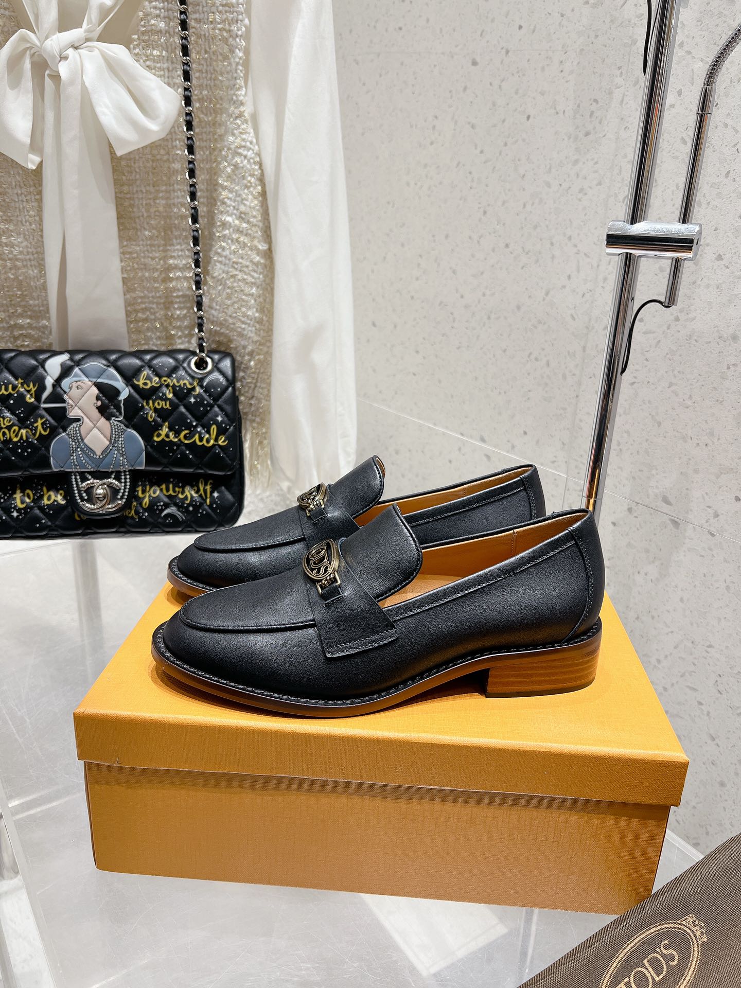 Top-End Retroglove Shoes: Classic British Style with Unique Details - 图片 4