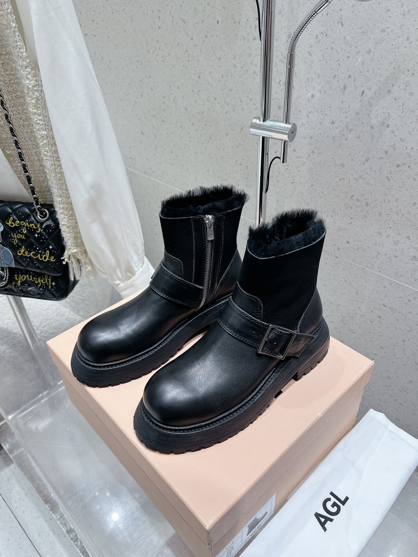 Luxurious Short Boots: AGL 24ss Collection Overview