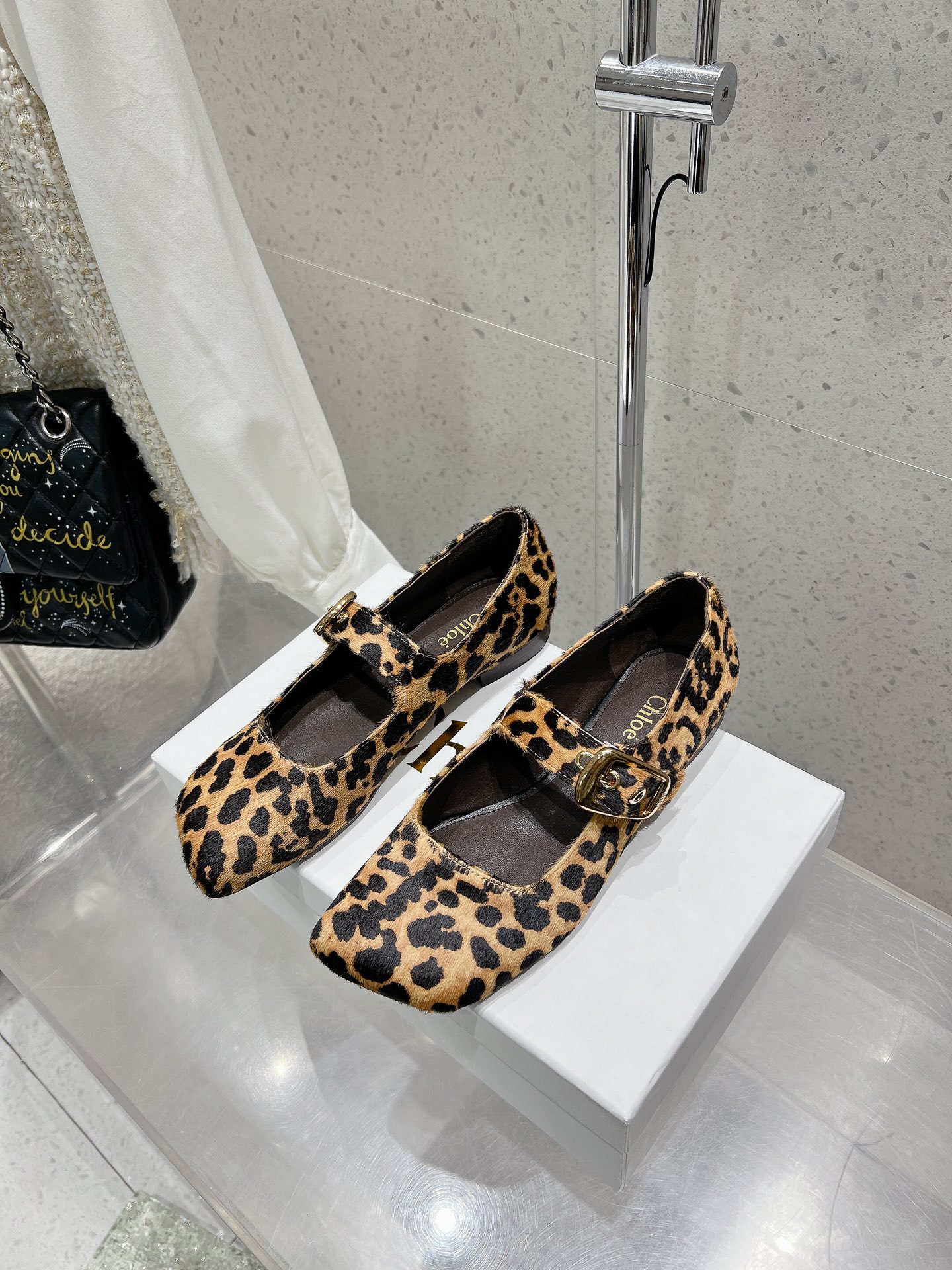 New Ballet Shoes: Stylish Design and Comfortable Materials for Size 35-39. - 图片 1