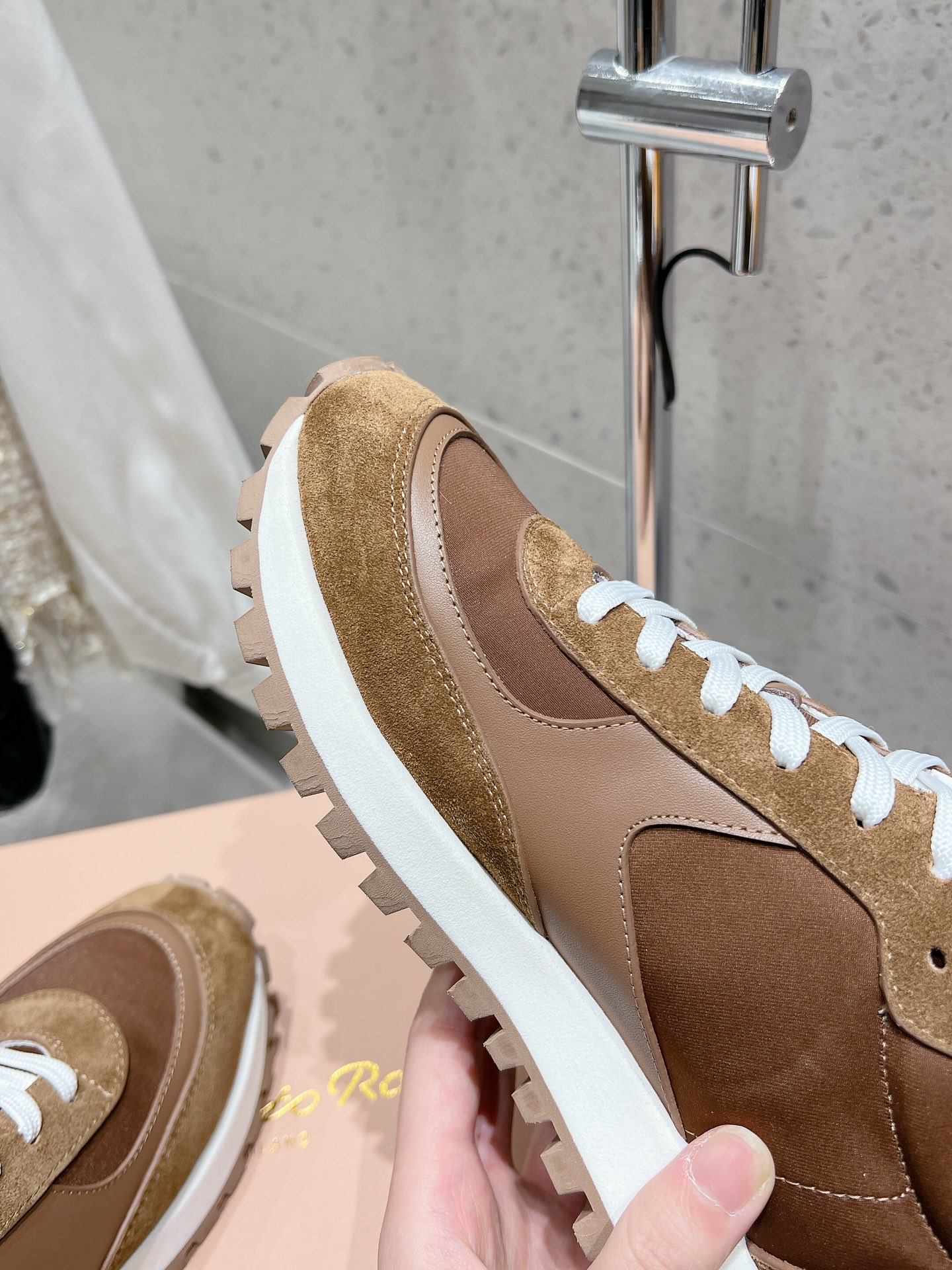 “High-Quality Gianvito Rossi Shoes for Women and Men 35-45” - 图片 8