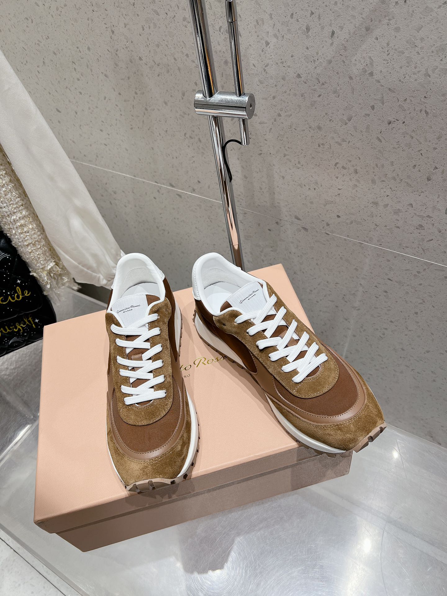 “High-Quality Gianvito Rossi Shoes for Women and Men 35-45” - 图片 3