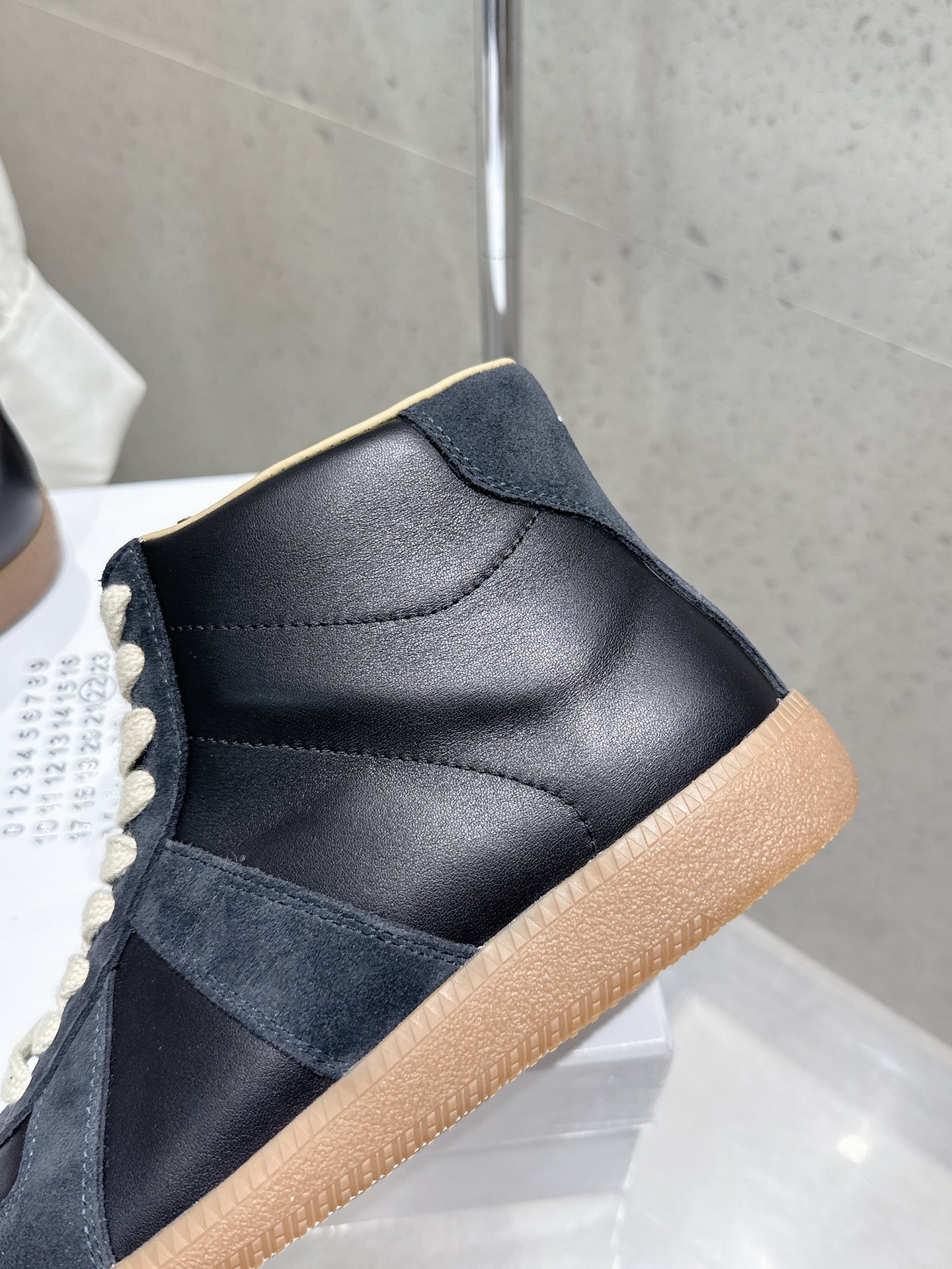 Maison Margiela MM6 High-Top Leather Sneakers Casual Couple Shoes 9 i1740395793 8304 5
