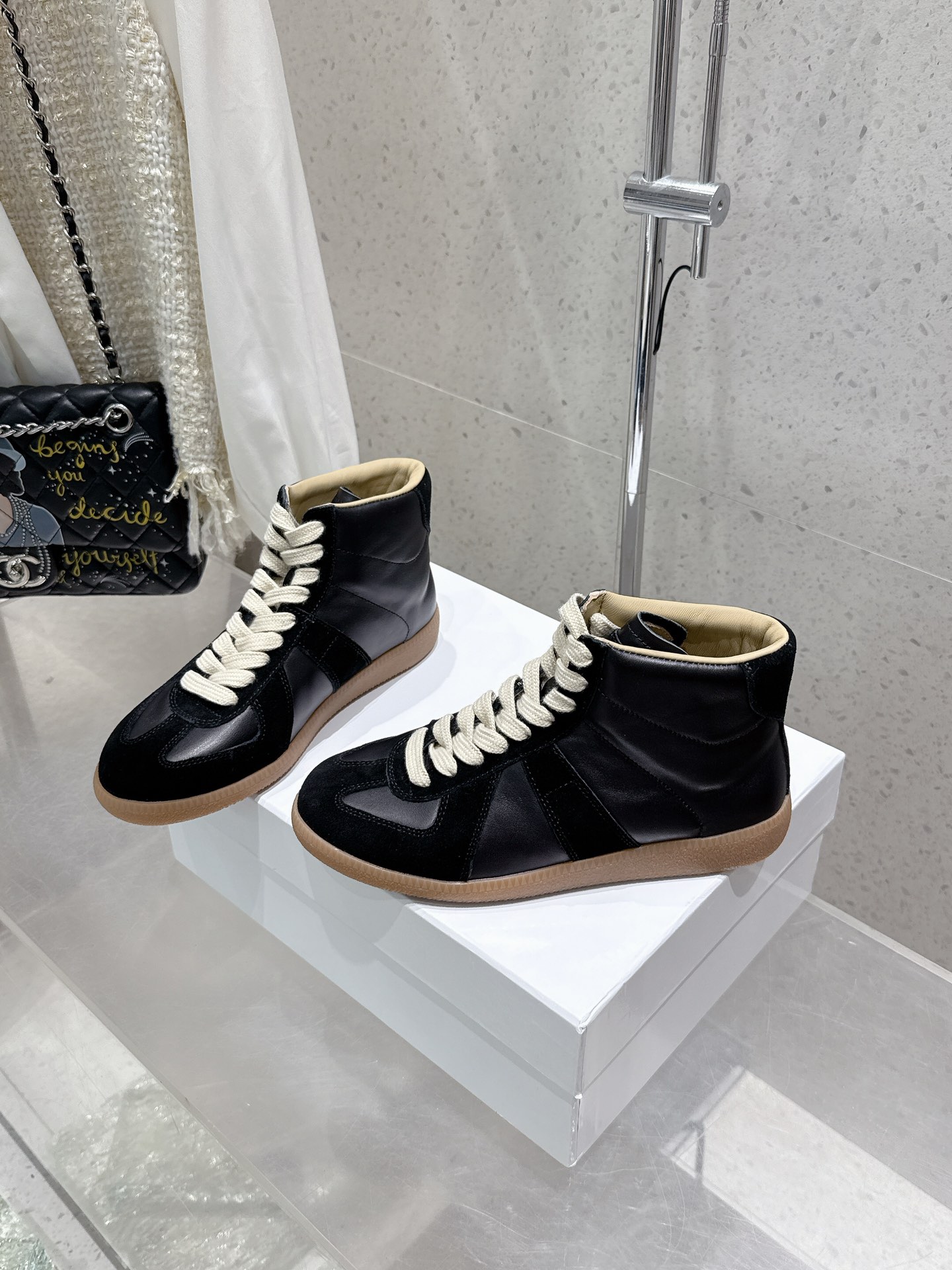Maison Margiela MM6 Leather High-Top Sneakers Casual Shoes Unisex 4 i1740395908 4598 7