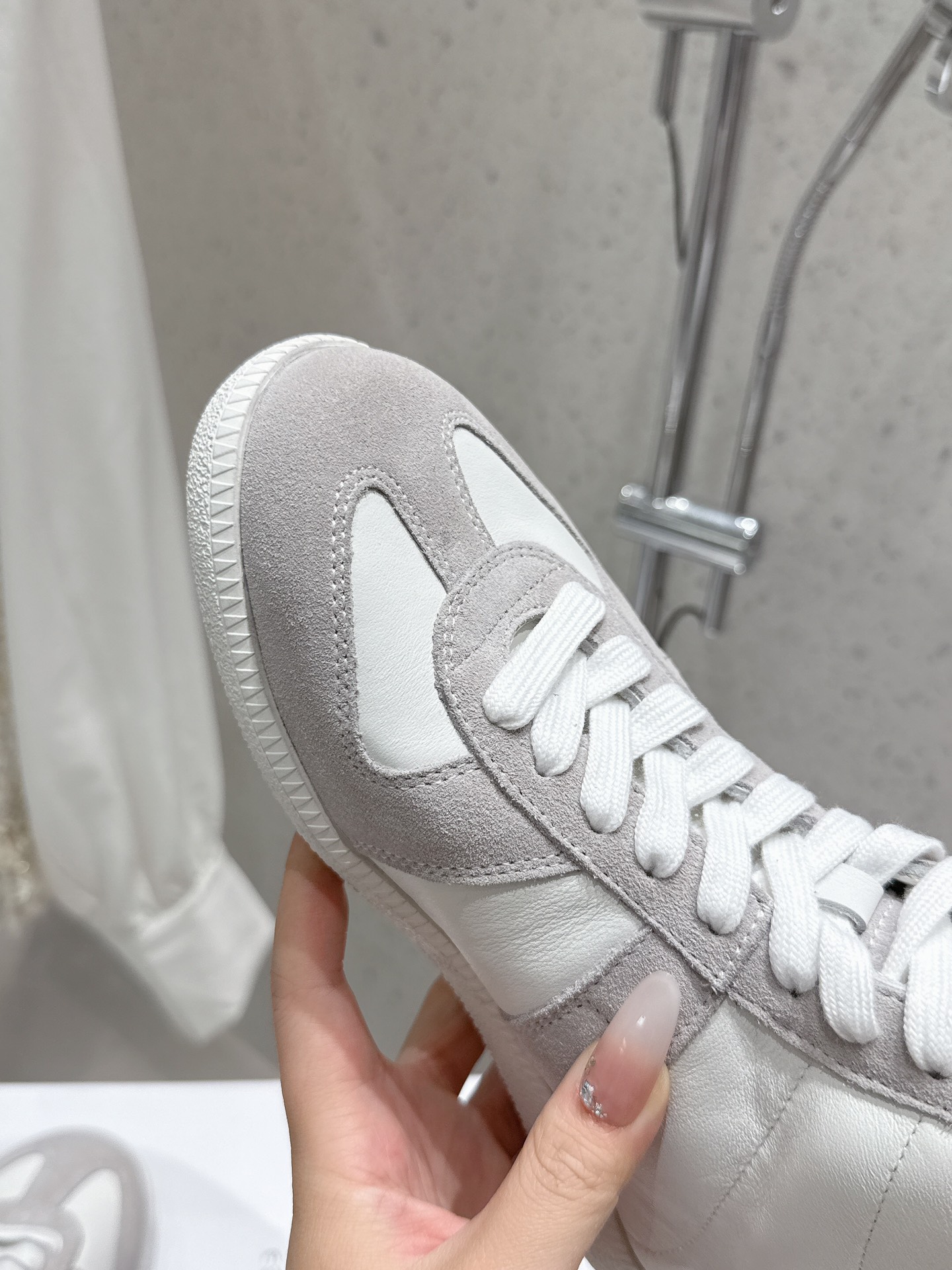 Maison Margiela MM6 High-Top Sneakers - Leather, Couple Style, Unisex 7 i1740396131 7591 8