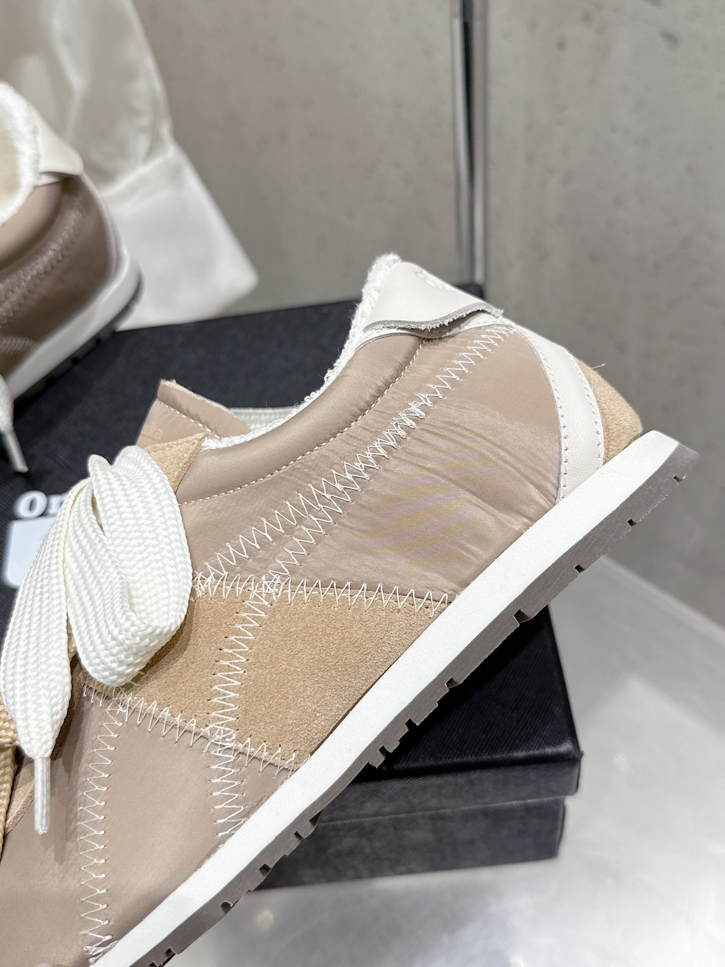 Onitsuka Tiger A55: Handmade Retro Sports Shoes with Comfort and Detail - 图片 7