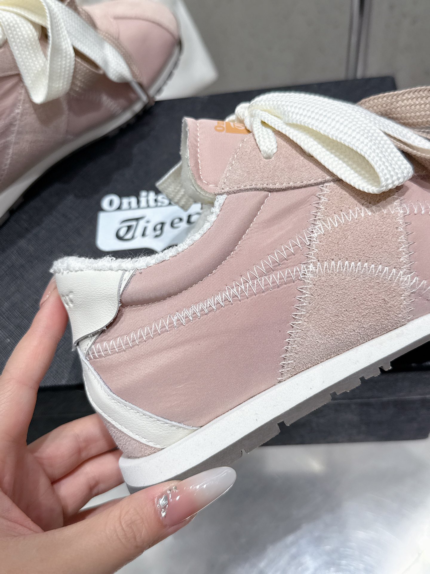 Onitsuka Tiger A55: Fashionable Retro Sports Shoes with Comfort and Detail - 图片 7