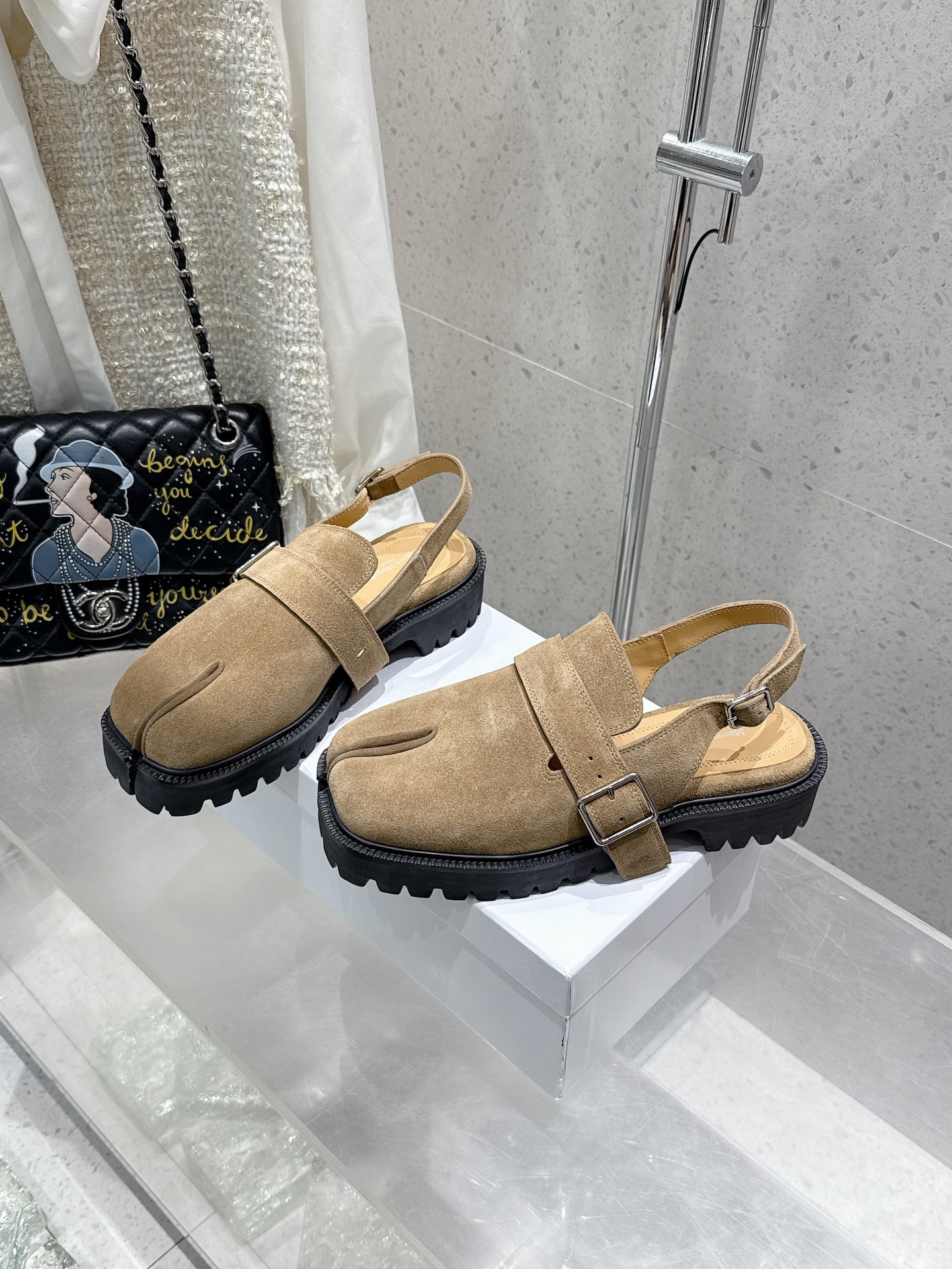 “Margiela MM6 Classic Toe Sandals: Original Import Oxin Shoes, Size 35-40” - 图片 2