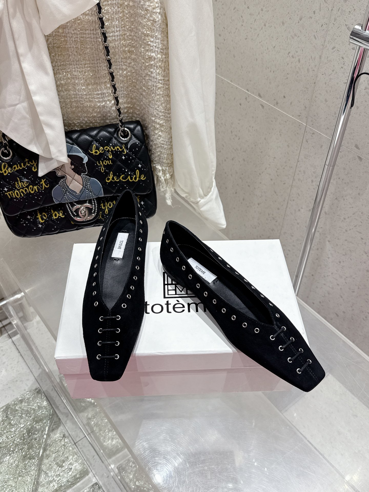 Toteme 2025/ss Mono-Shoes: Italian Cosmopolitan Style with Quality Skins and Sheepskin Lining - 图片 3