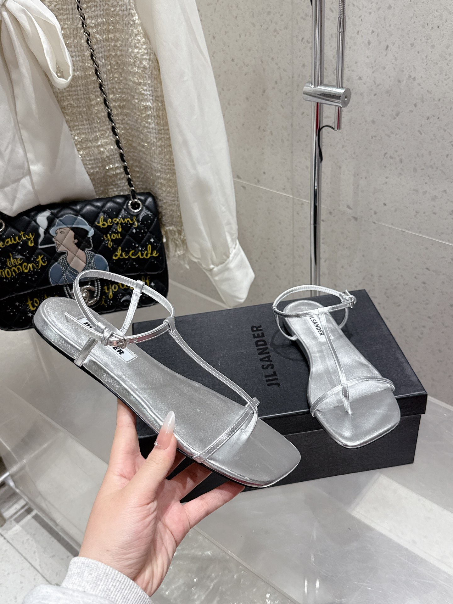 Jil Sander’s Premium Summer Sandals: High-Quality, Classic Design, Sheepskin Interior, Code 35-40. - 图片 5
