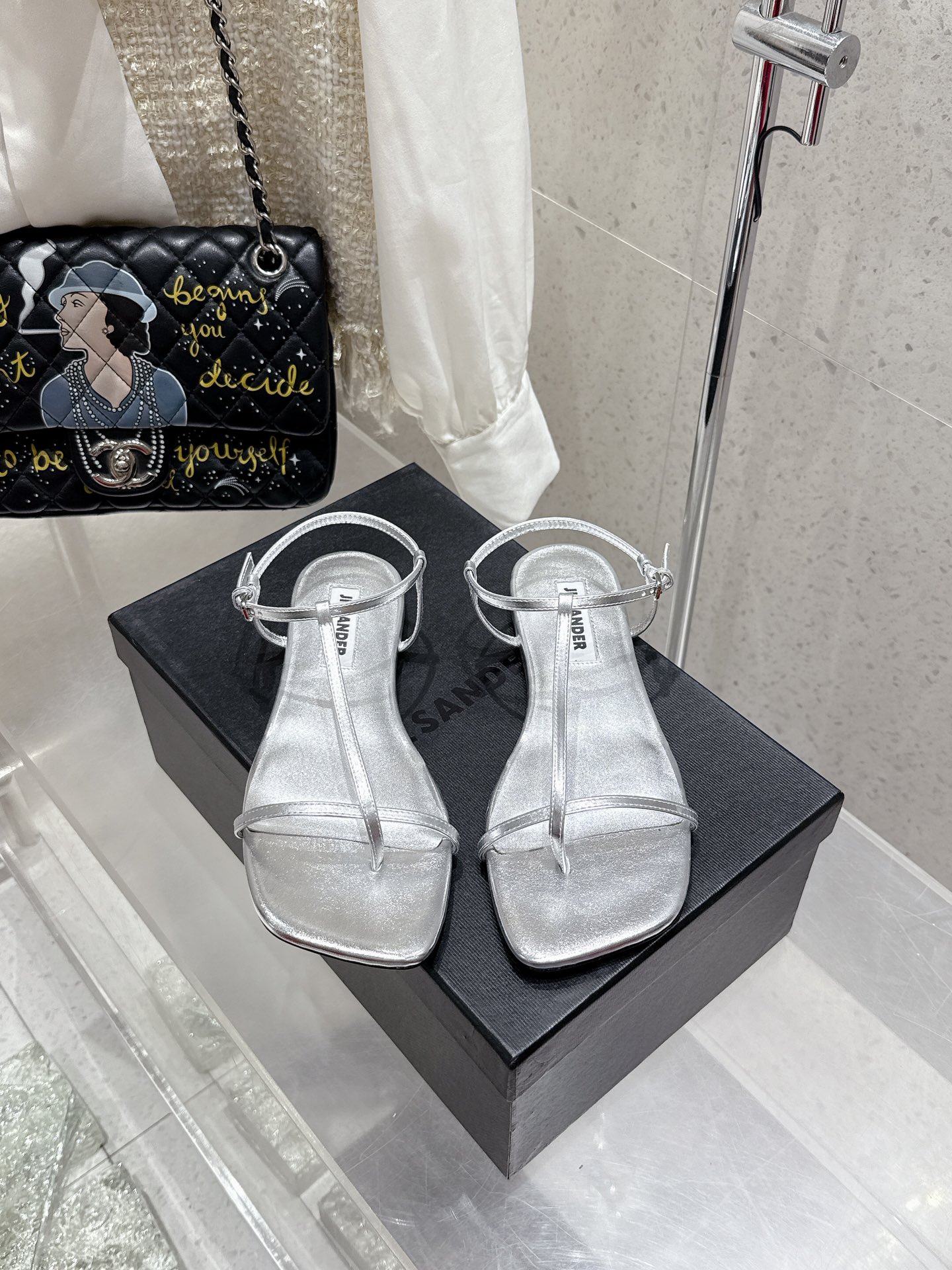 Jil Sander’s Premium Summer Sandals: High-Quality, Classic Design, Sheepskin Interior, Code 35-40.