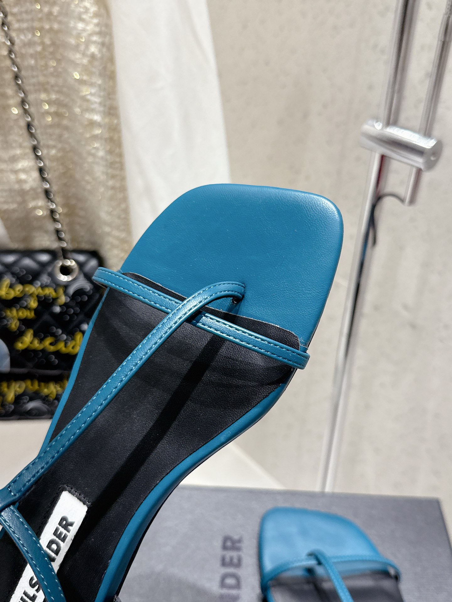 Jil Sander’s High-Quality Summer Sandals: Classic Design with Superior Comfort. - 图片 6