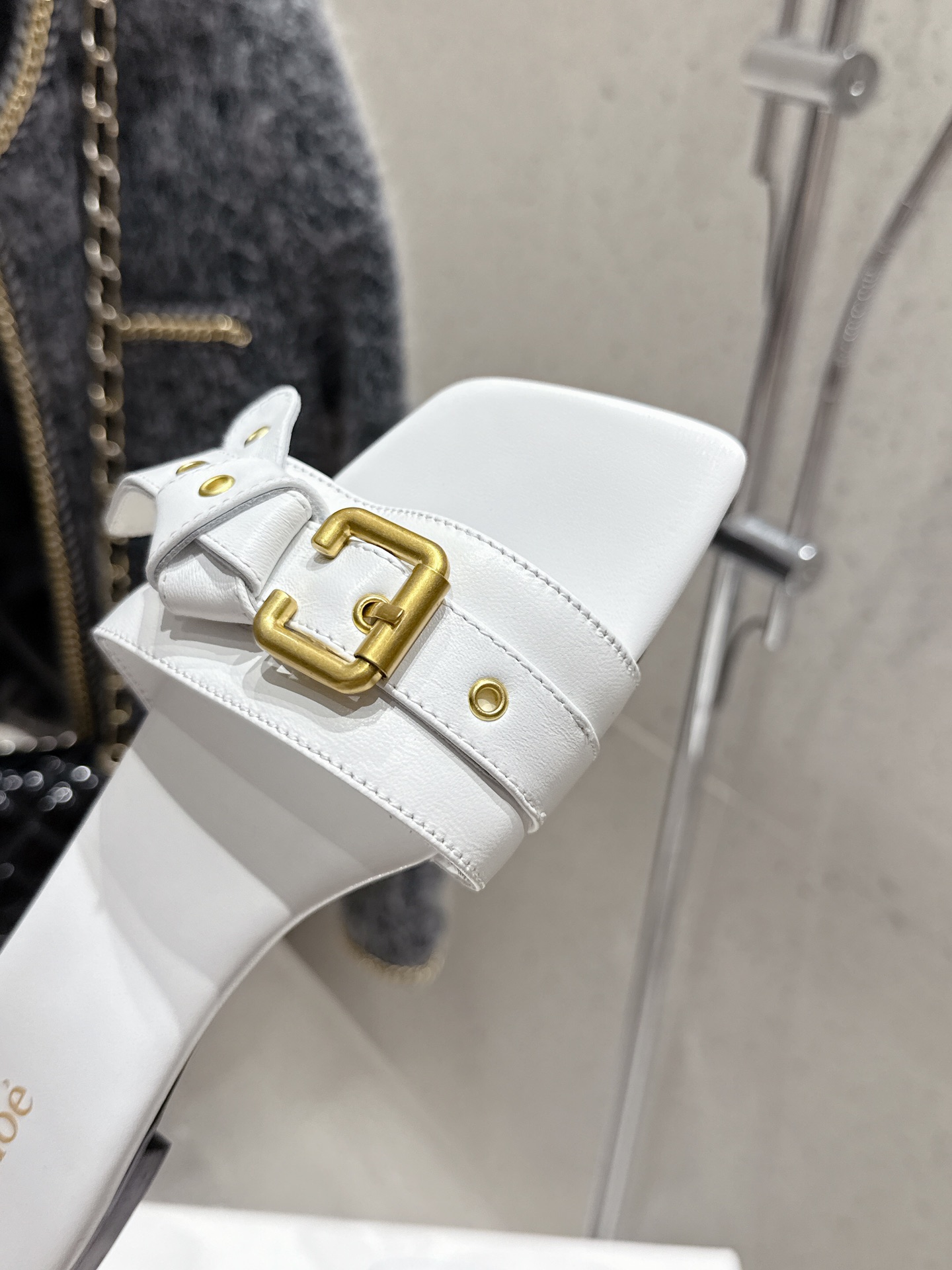 New Great Butterflies Tie: Classic Fashion Slippers for Chic Style - 图片 6