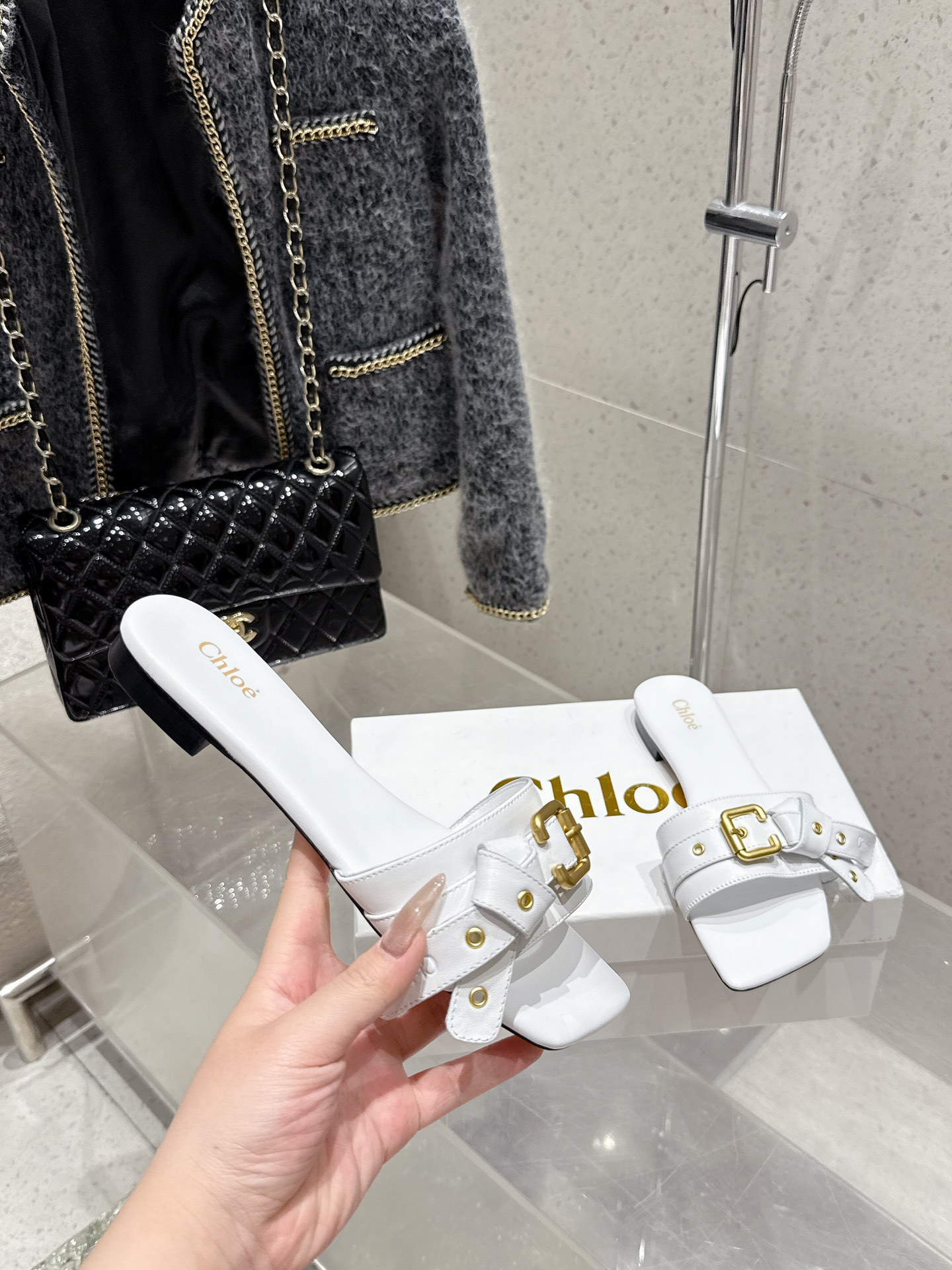 New Great Butterflies Tie: Classic Fashion Slippers for Chic Style - 图片 5