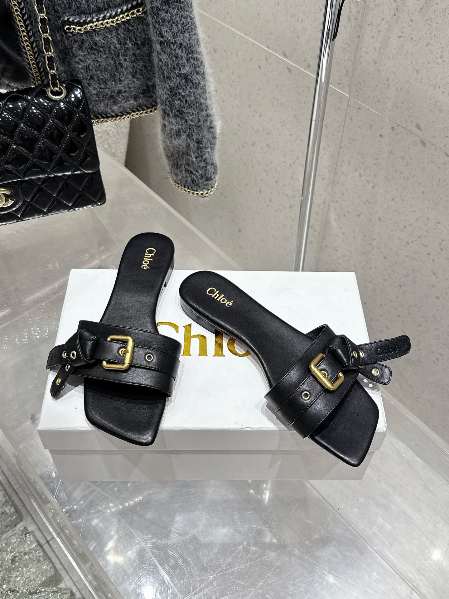 New Great Butterflies Tie Flat-Bed Slippers: Classic Fashion Beauty in 648 Collection - 图片 3