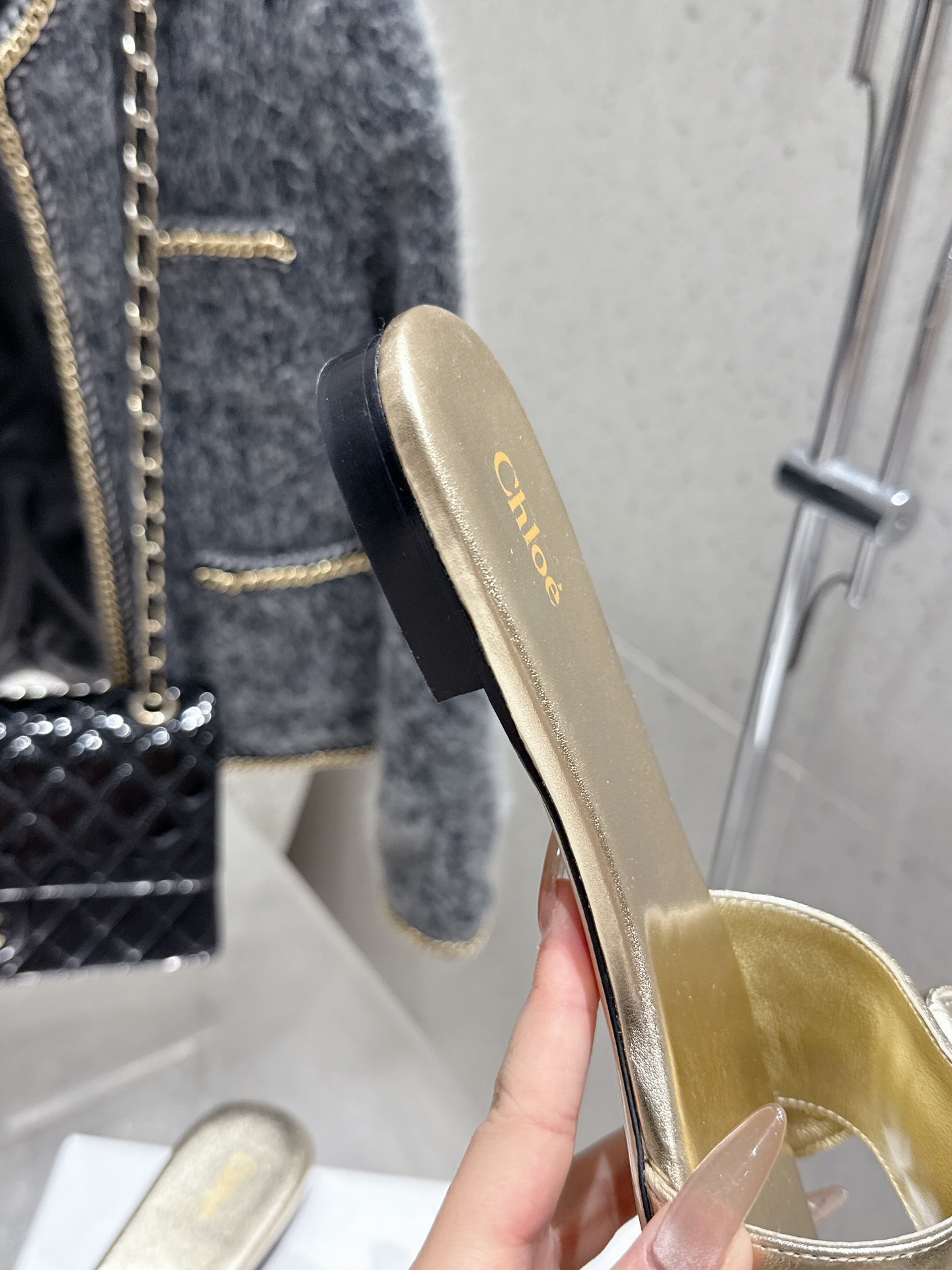 New Great Butterflies Tie: Chloe Chloe Fashion Slippers Review - 图片 8