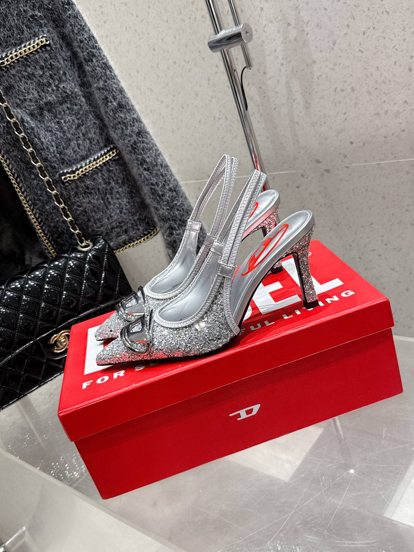 Top-level Diesel Sandals: Oxen Skins, Custom Fabrics, D-Word Logo, 8.5cm Heels - 图片 3
