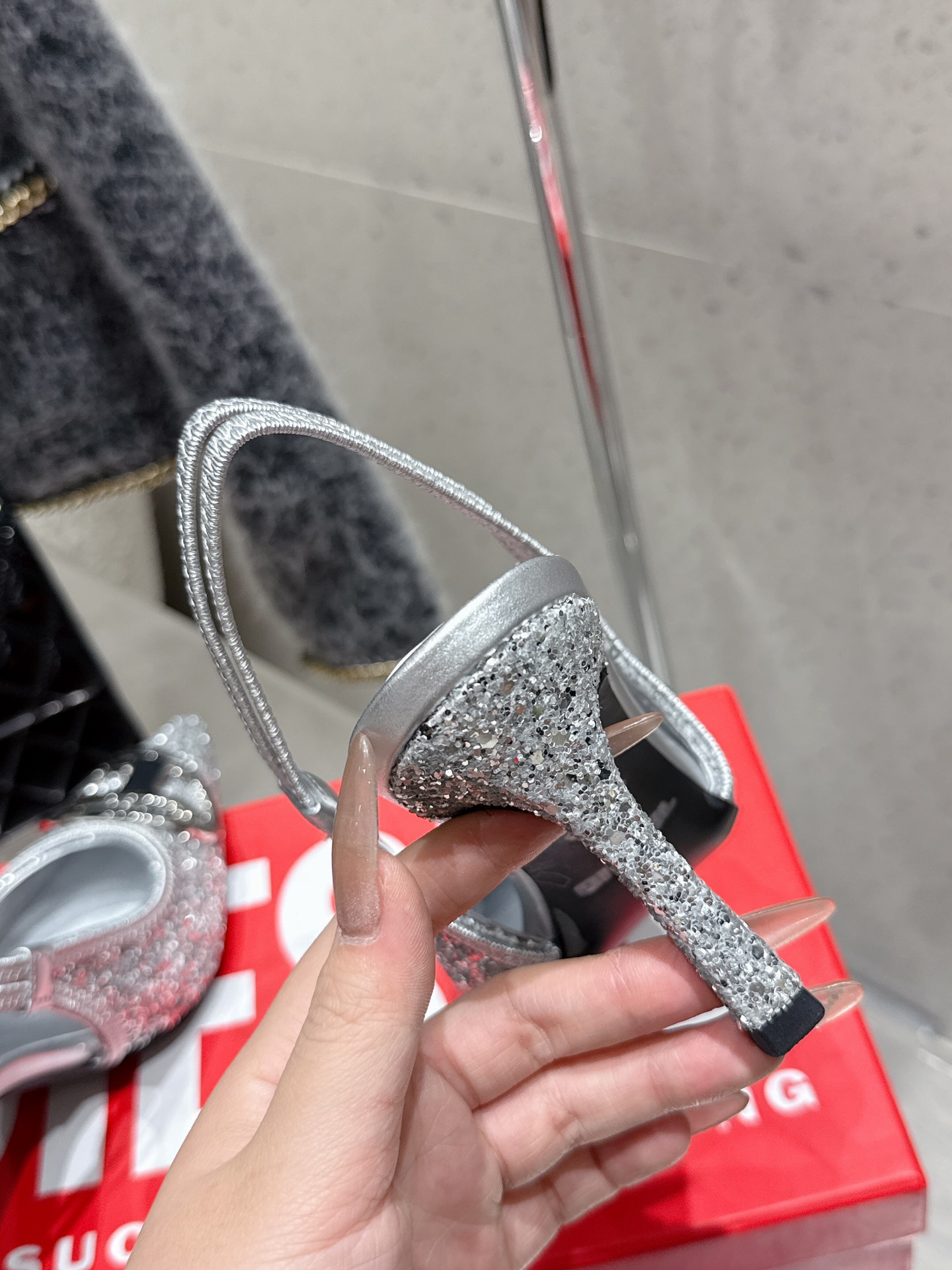 Top-level Diesel Sandals: Oxen Skins, Custom Fabrics, D-Word Logo, 8.5cm Heels - 图片 6