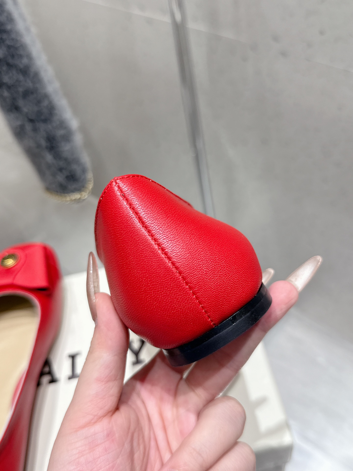 Bally Women's Red Leather Ballet Flats with Bow Accent - Elegant & Comfortable 10 i1744186576 1245 6