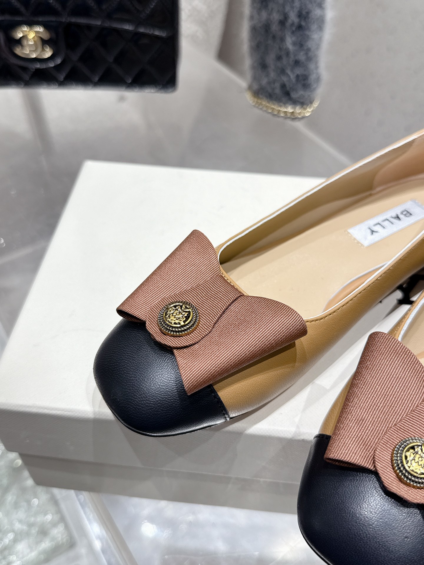 Bally Women's Ballet Flats with Ribbon and Buckle in Leather, Flat Heel 9 i1744186610 9985 7
